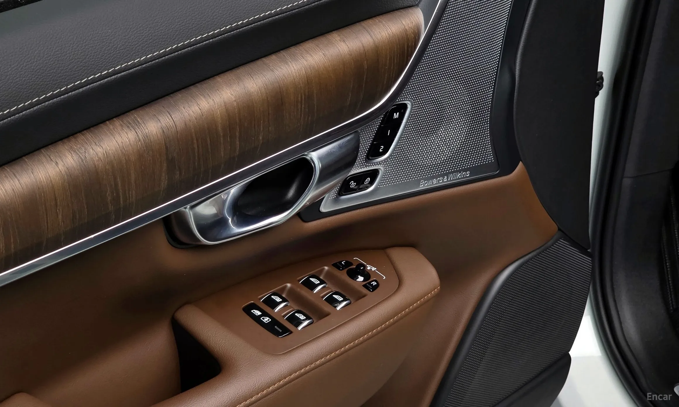 Volvo S90 превью 17