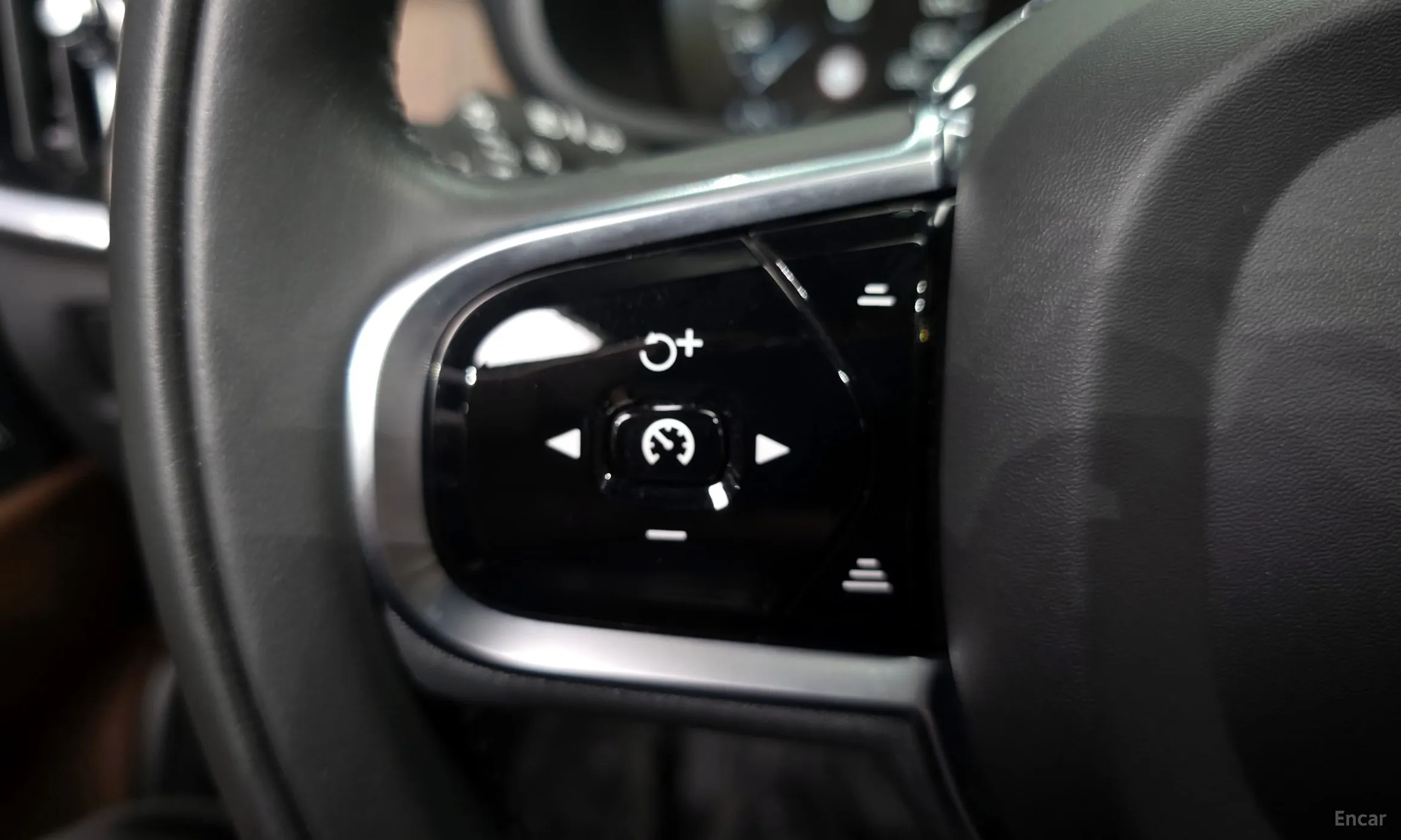 Volvo S90 превью 18