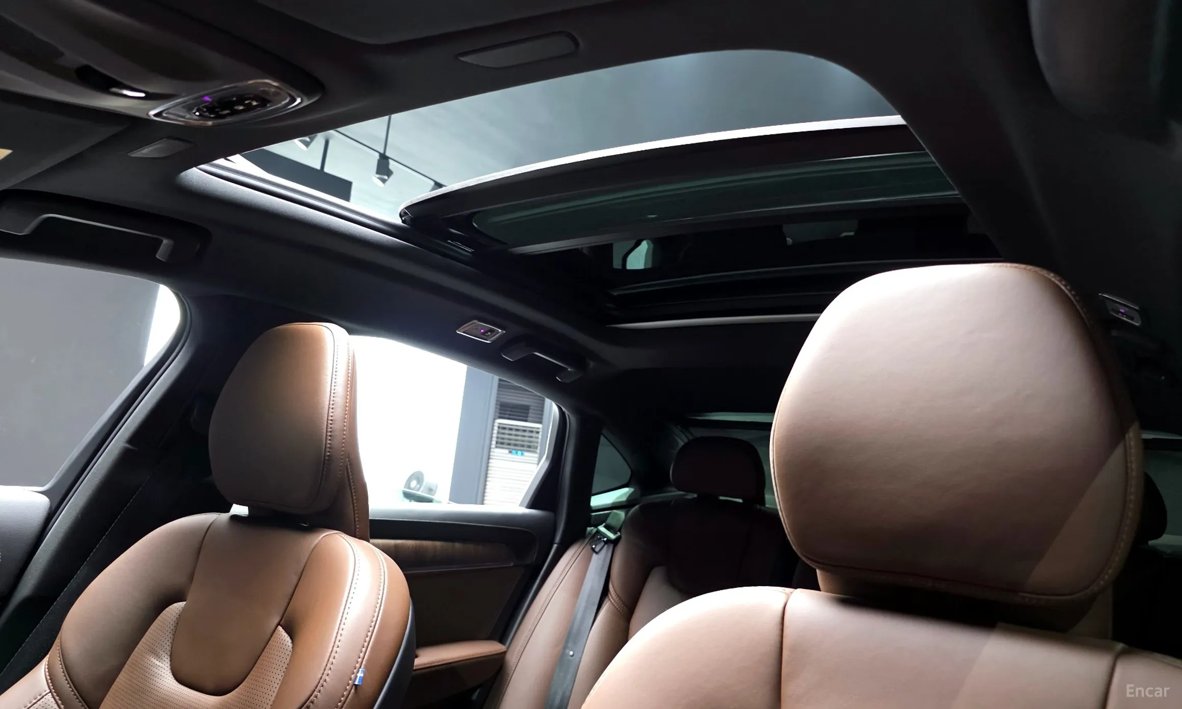 Volvo S90 превью 20