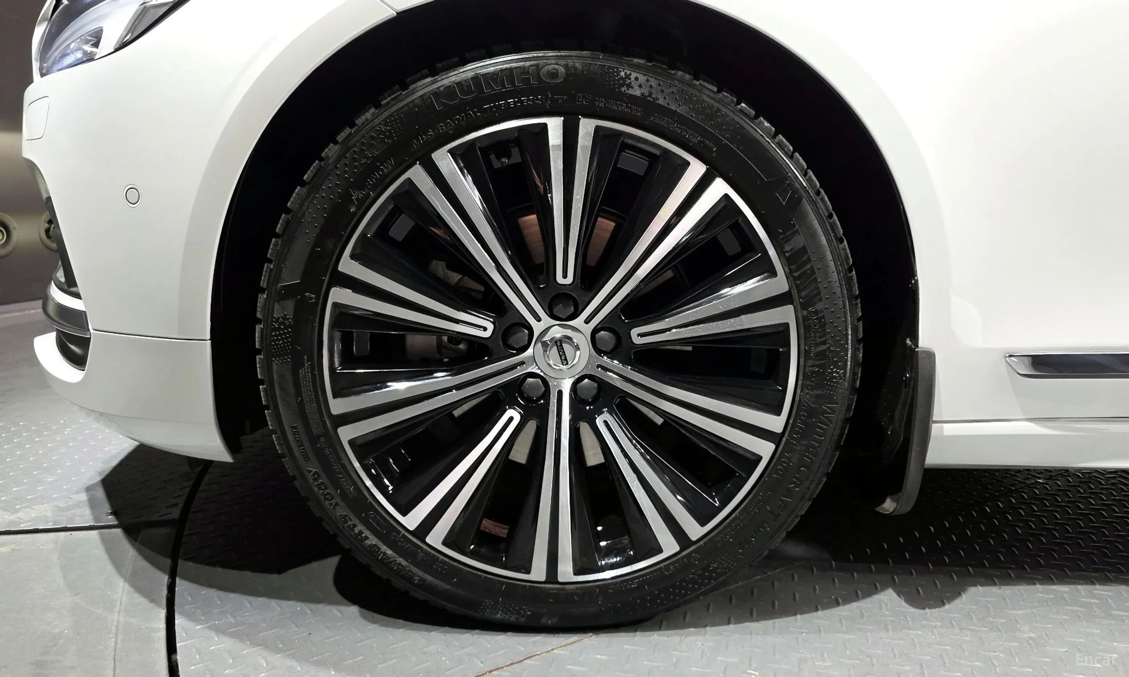 Volvo S90 превью 5