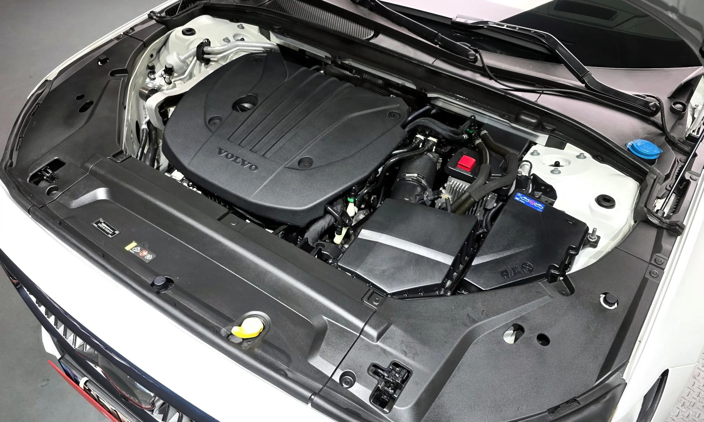 Volvo S90 превью 6