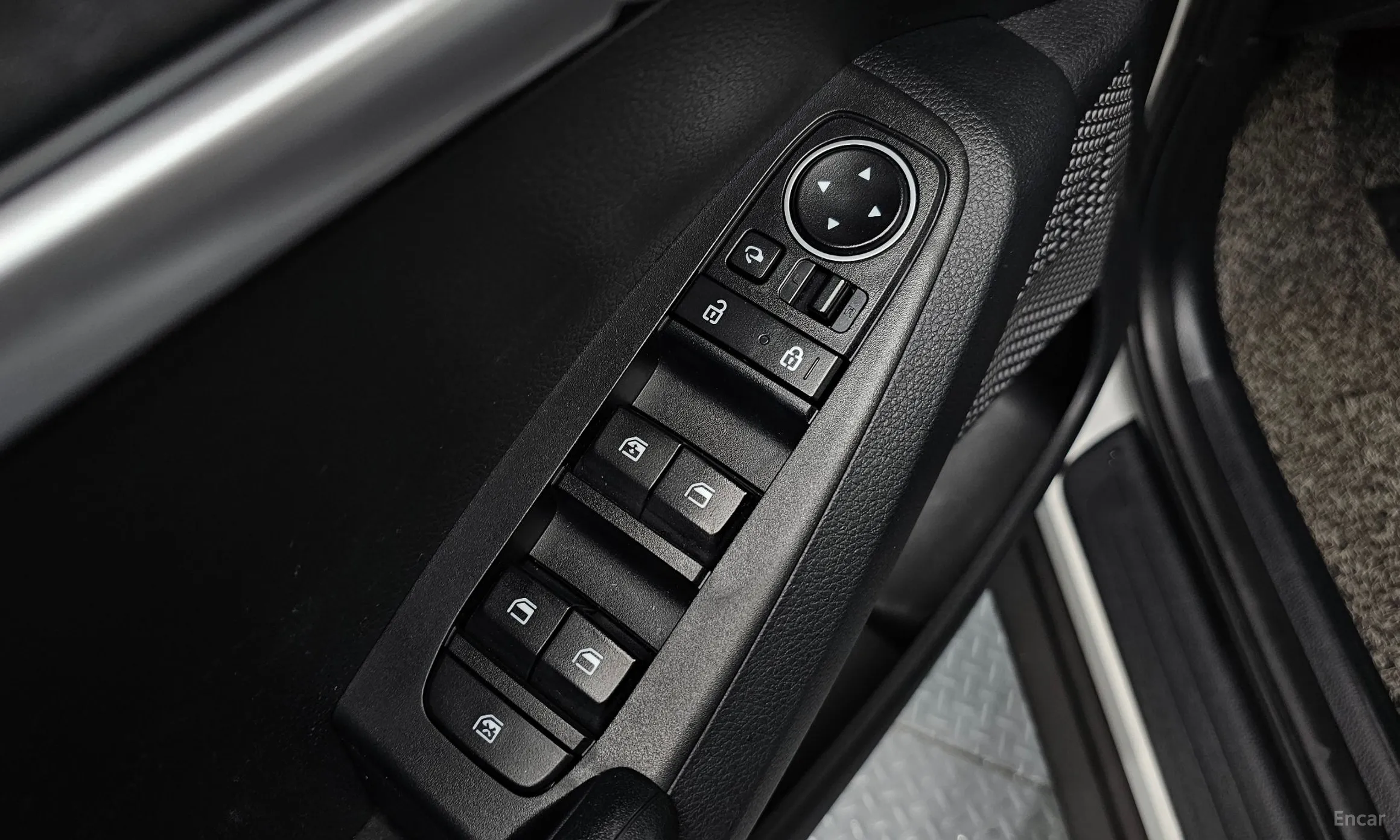 Kia Seltos превью 12