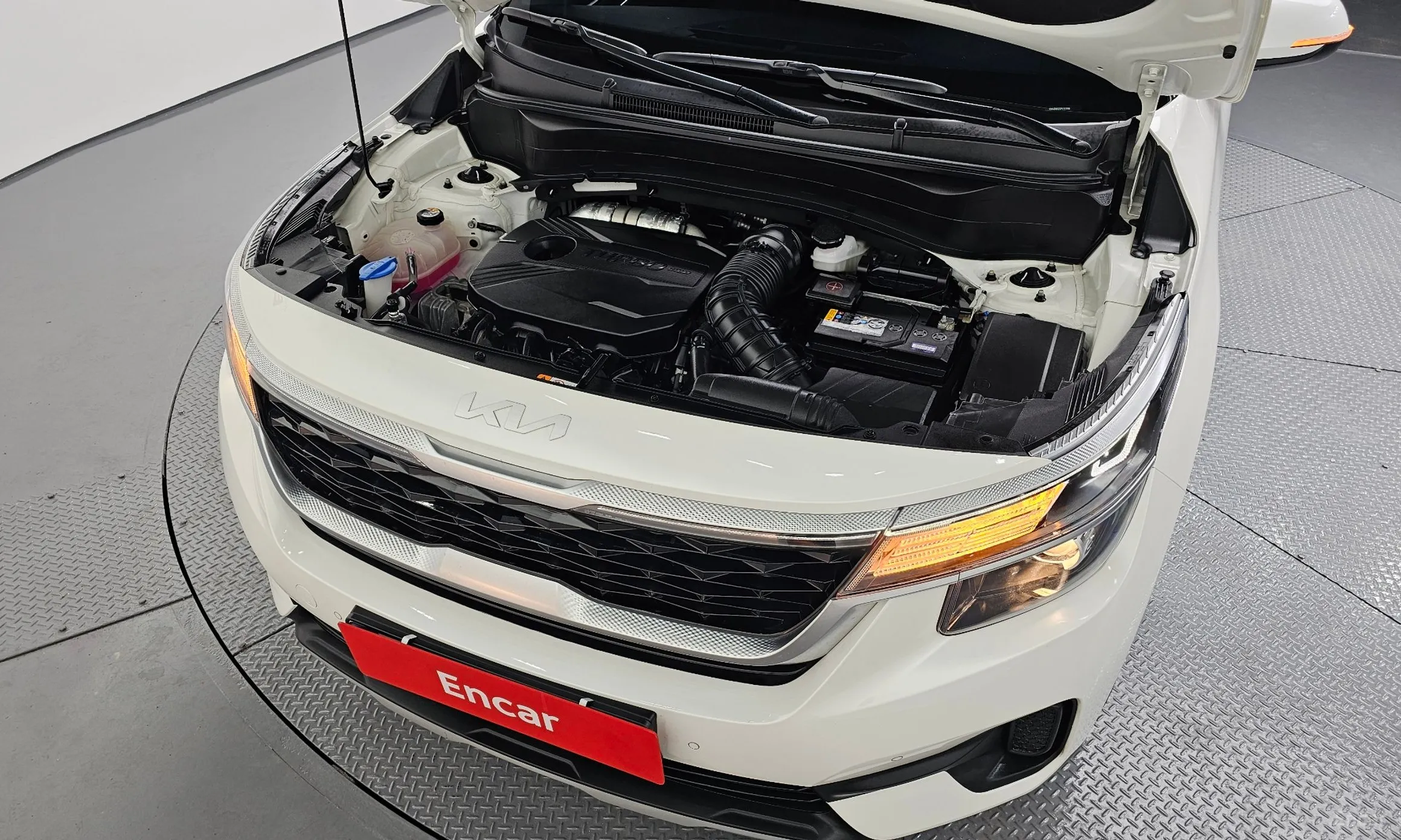 Kia Seltos превью 6