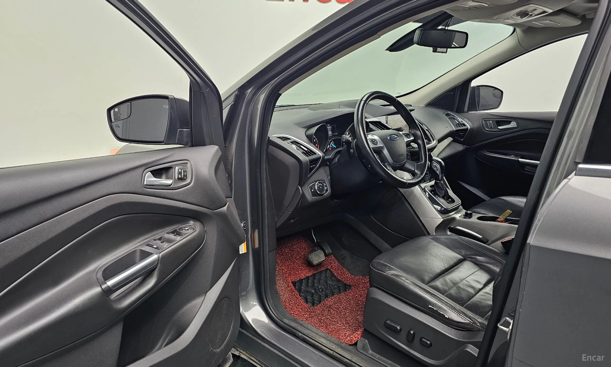 Ford Escape превью 10