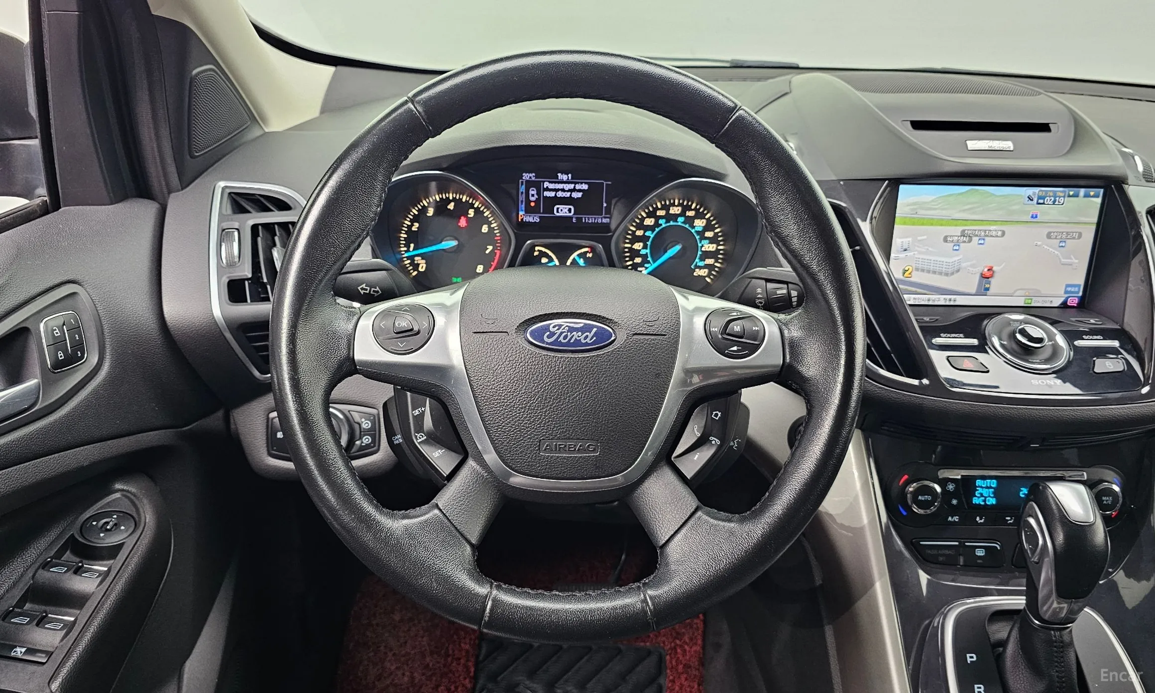 Ford Escape превью 13