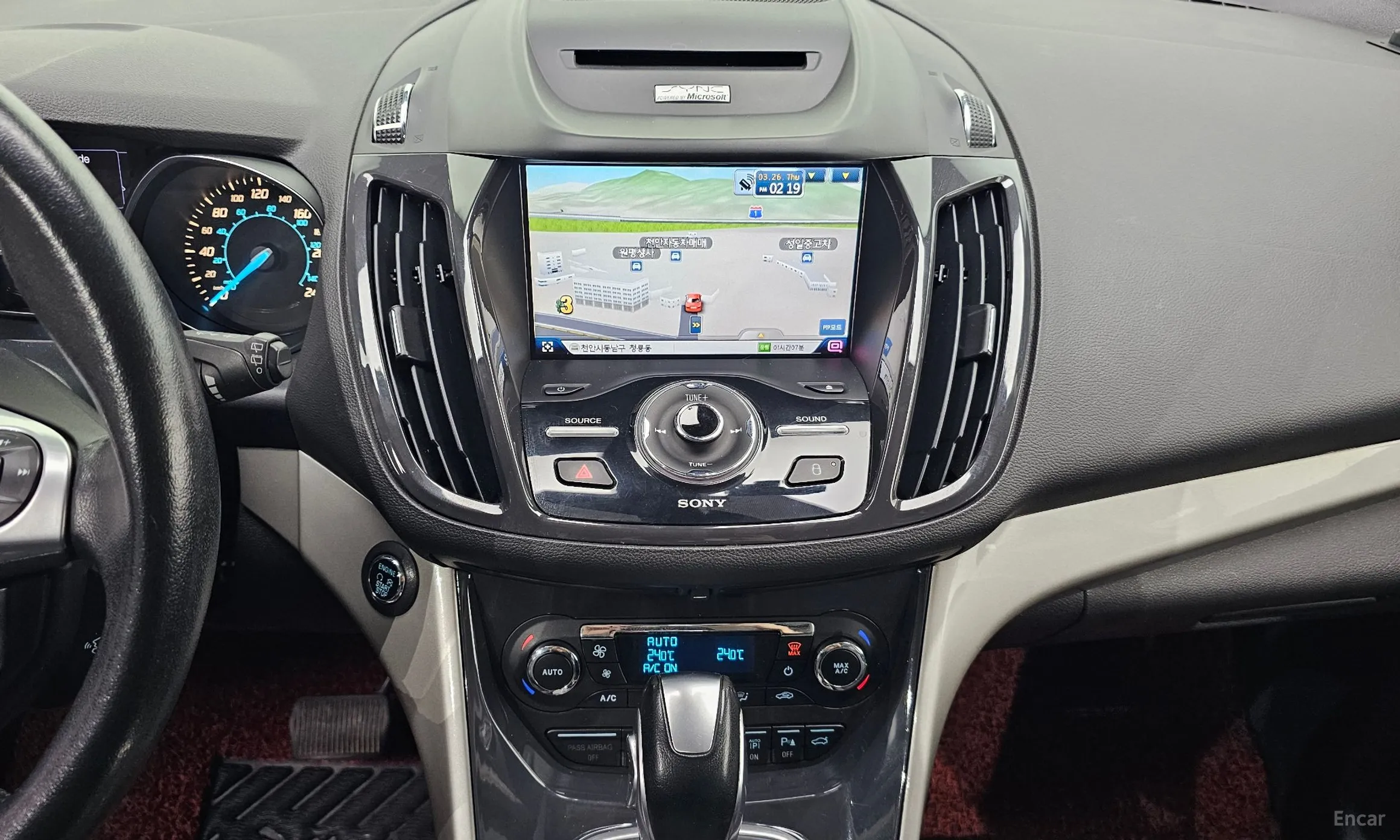 Ford Escape превью 16