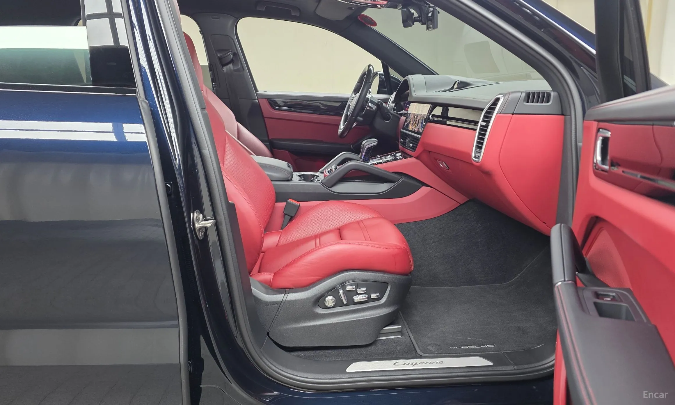 Porsche Cayenne (PO536) превью 11