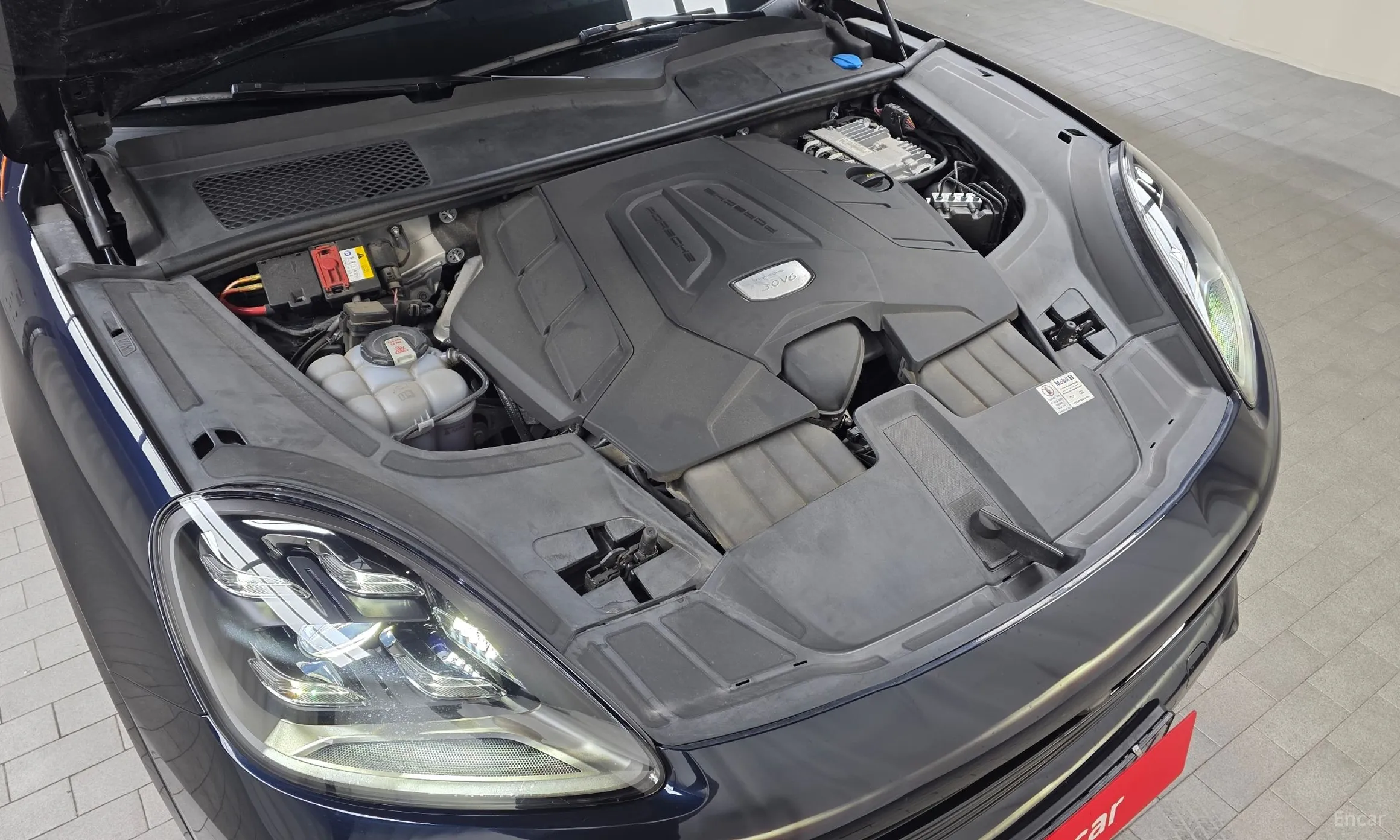 Porsche Cayenne (PO536) превью 6