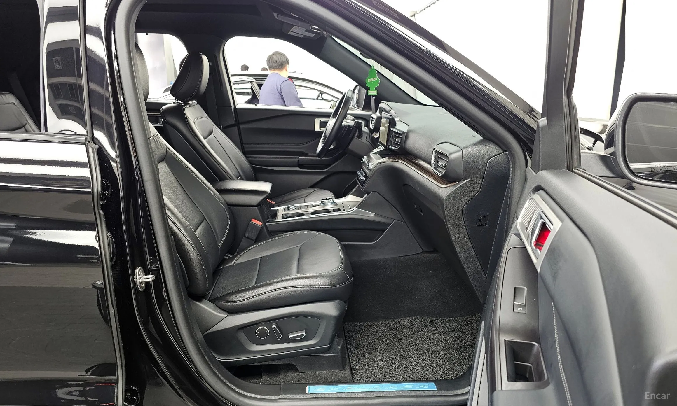 Ford Explorer 6th Generation превью 11