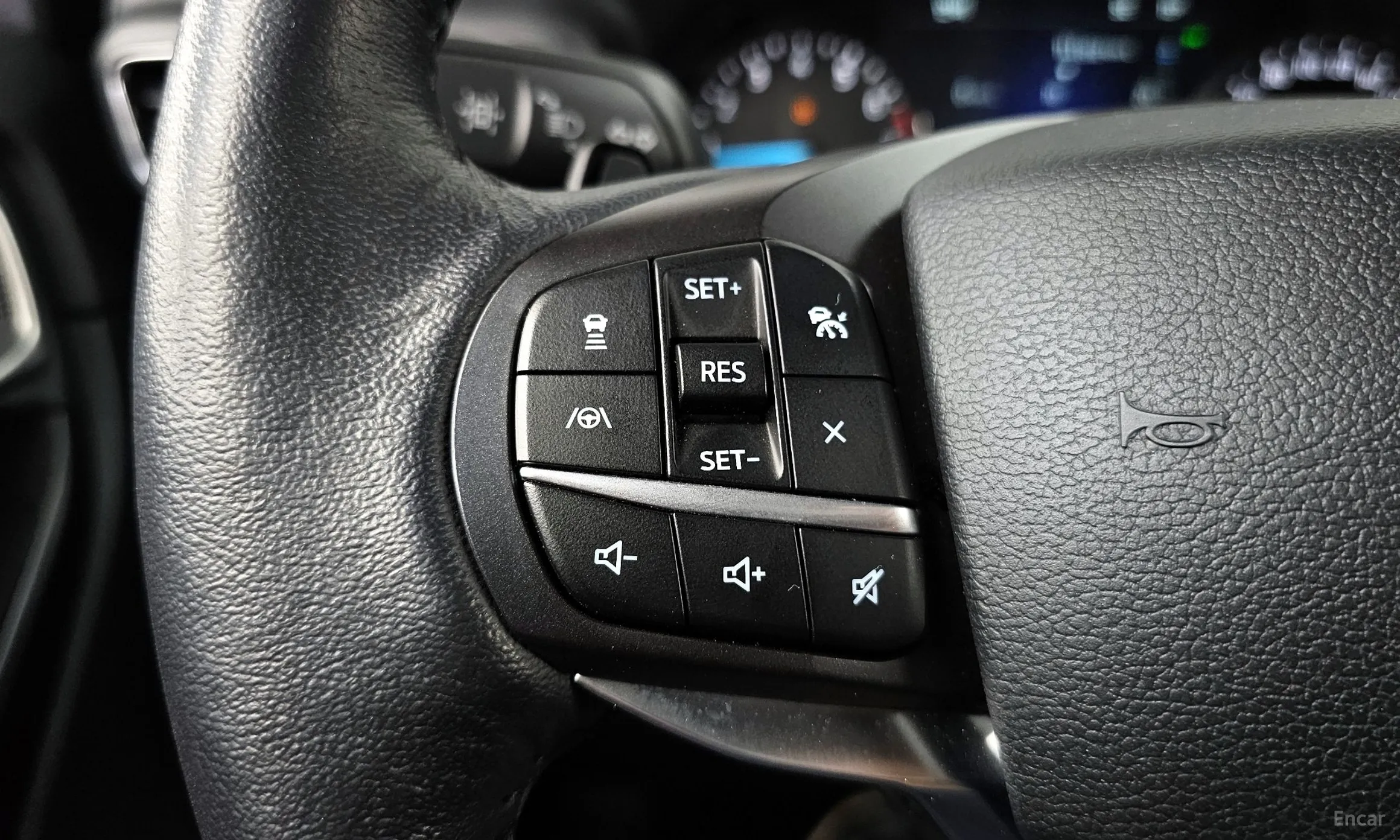 Ford Explorer 6th Generation превью 17