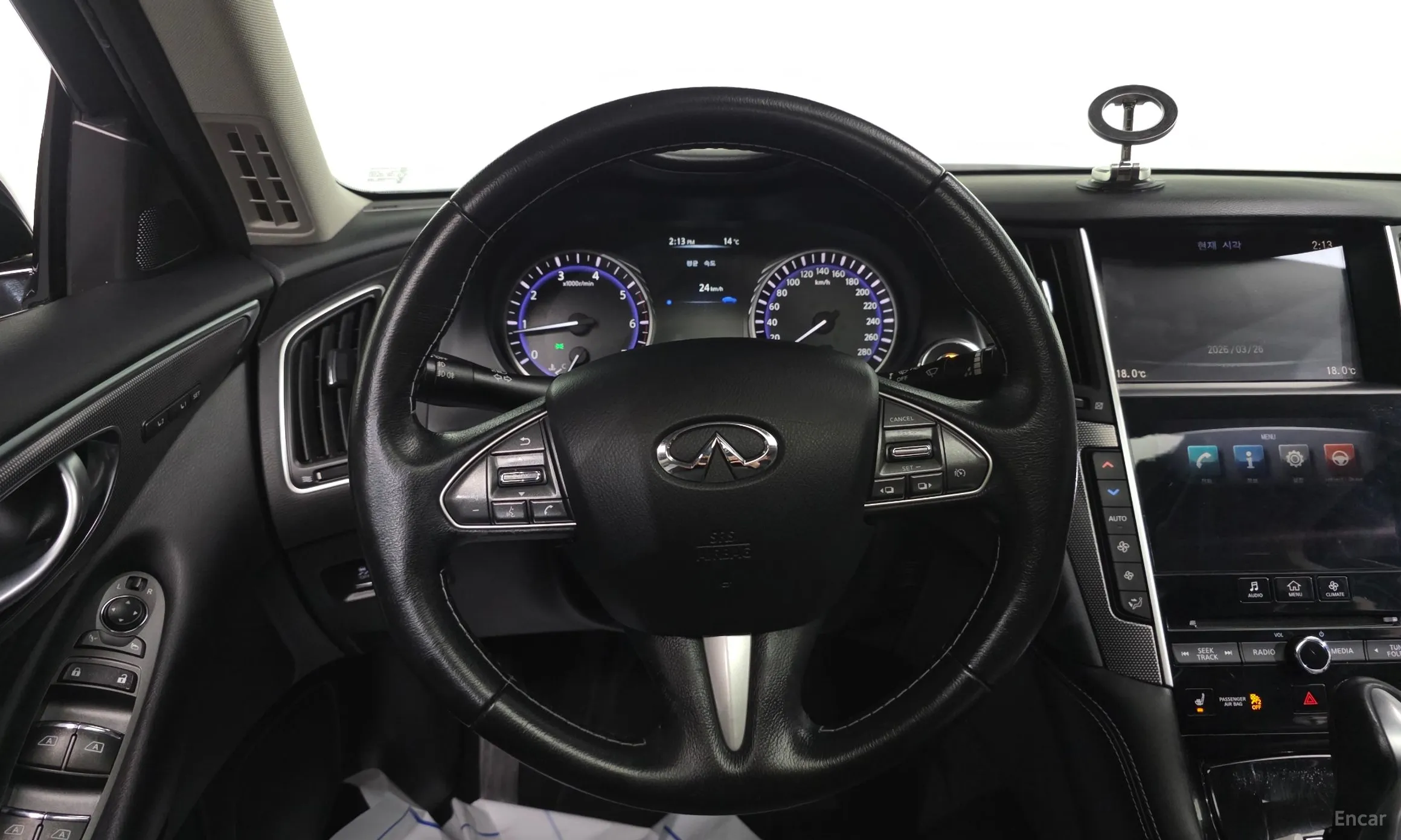 Infiniti Q50 превью 13