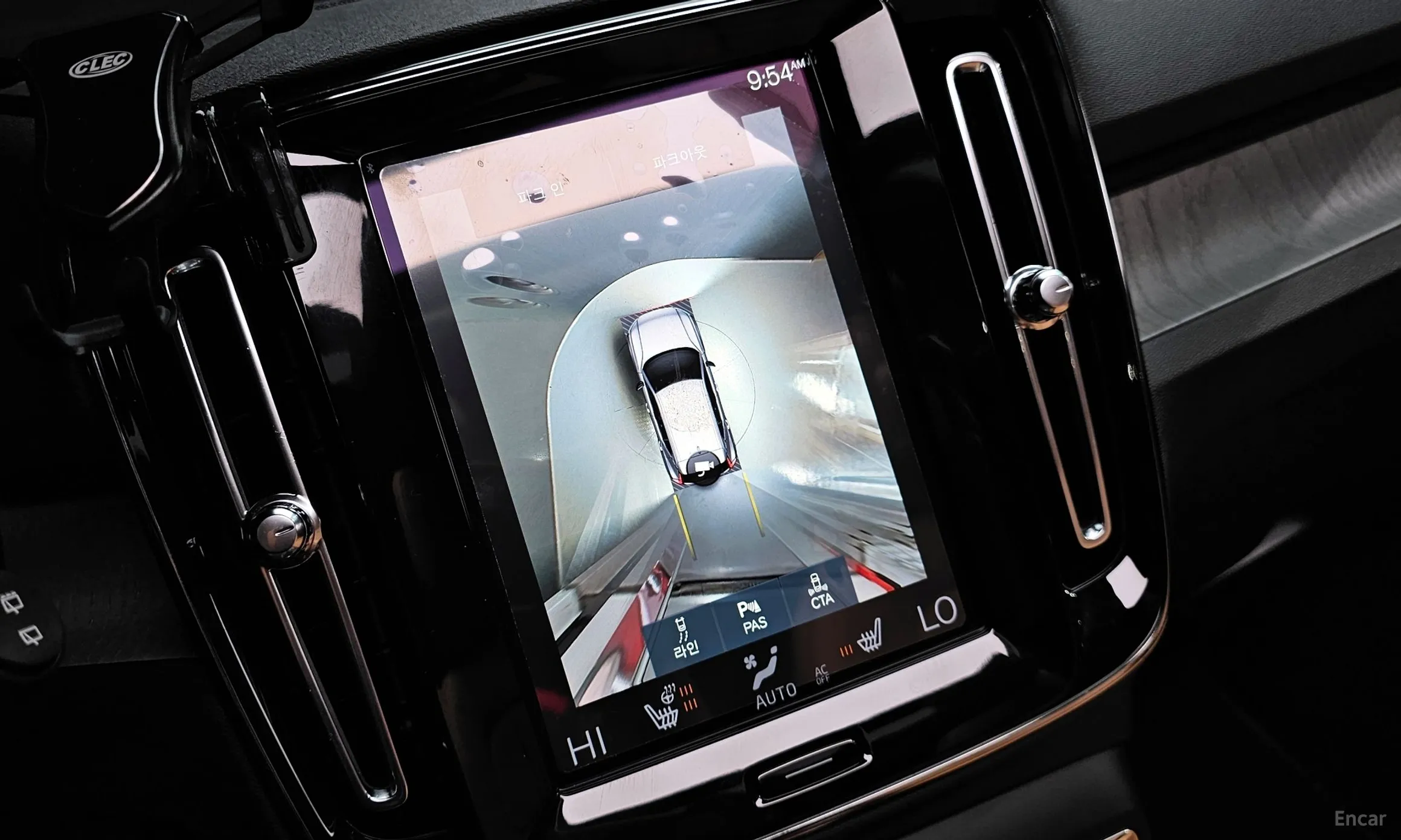 Volvo XC40 превью 16