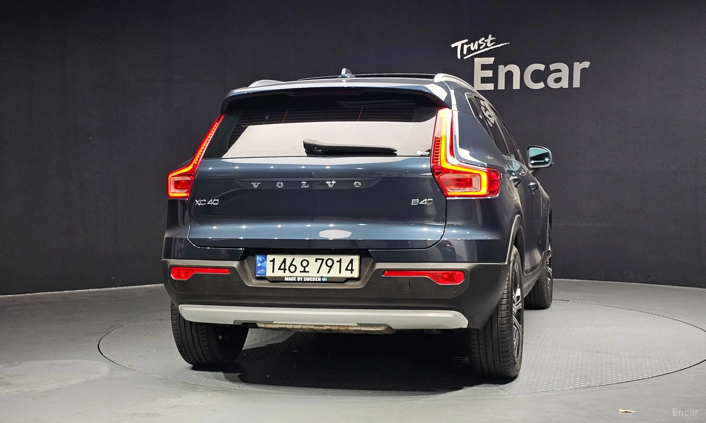 Volvo XC40 превью 4