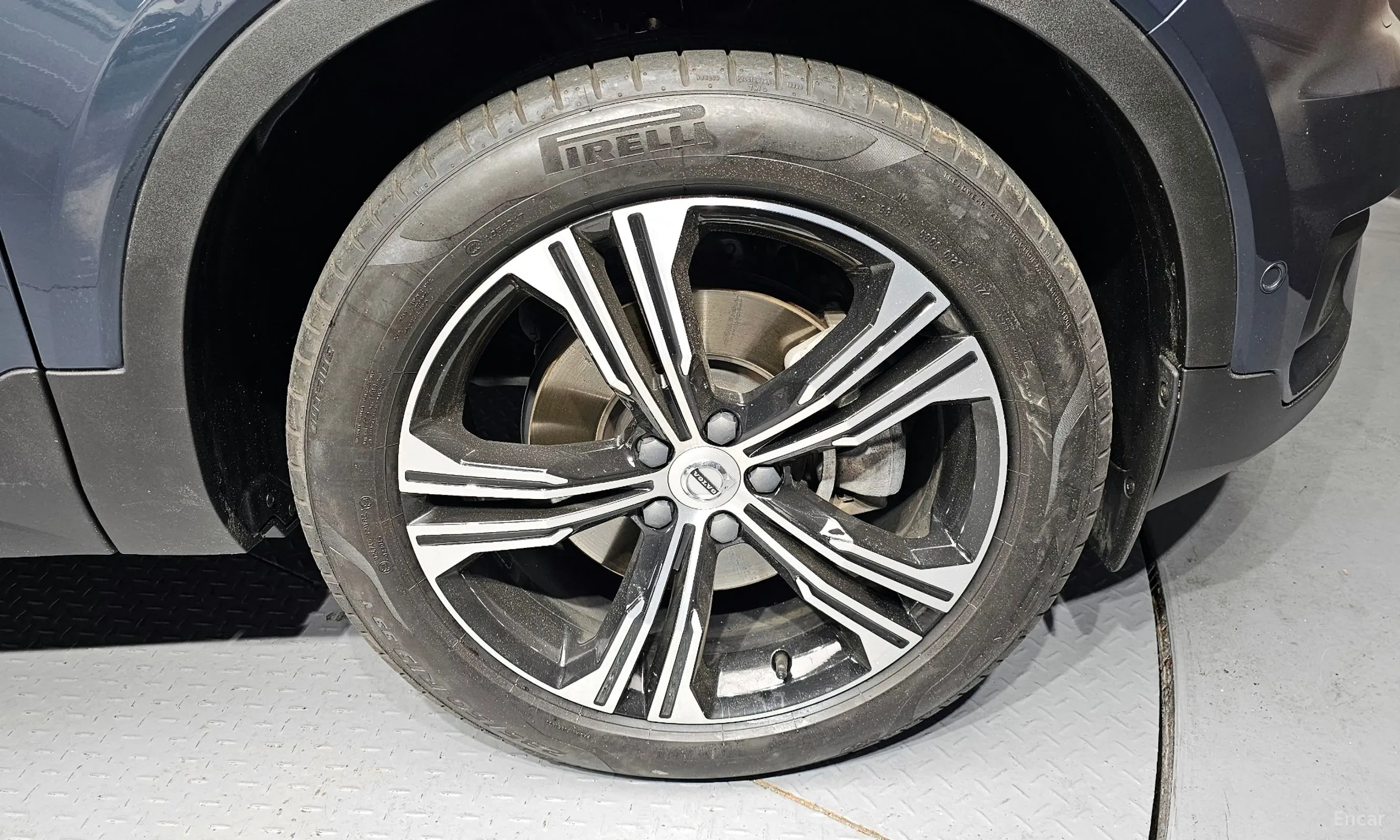 Volvo XC40 превью 5