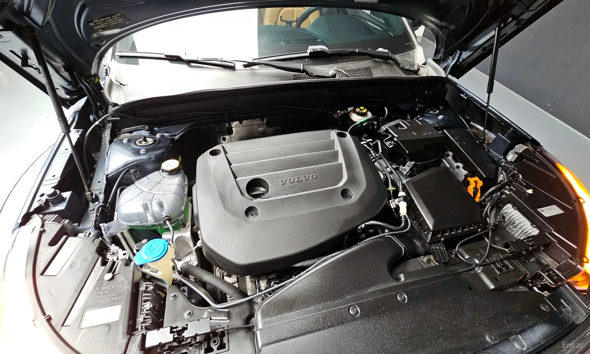 Volvo XC40 превью 6
