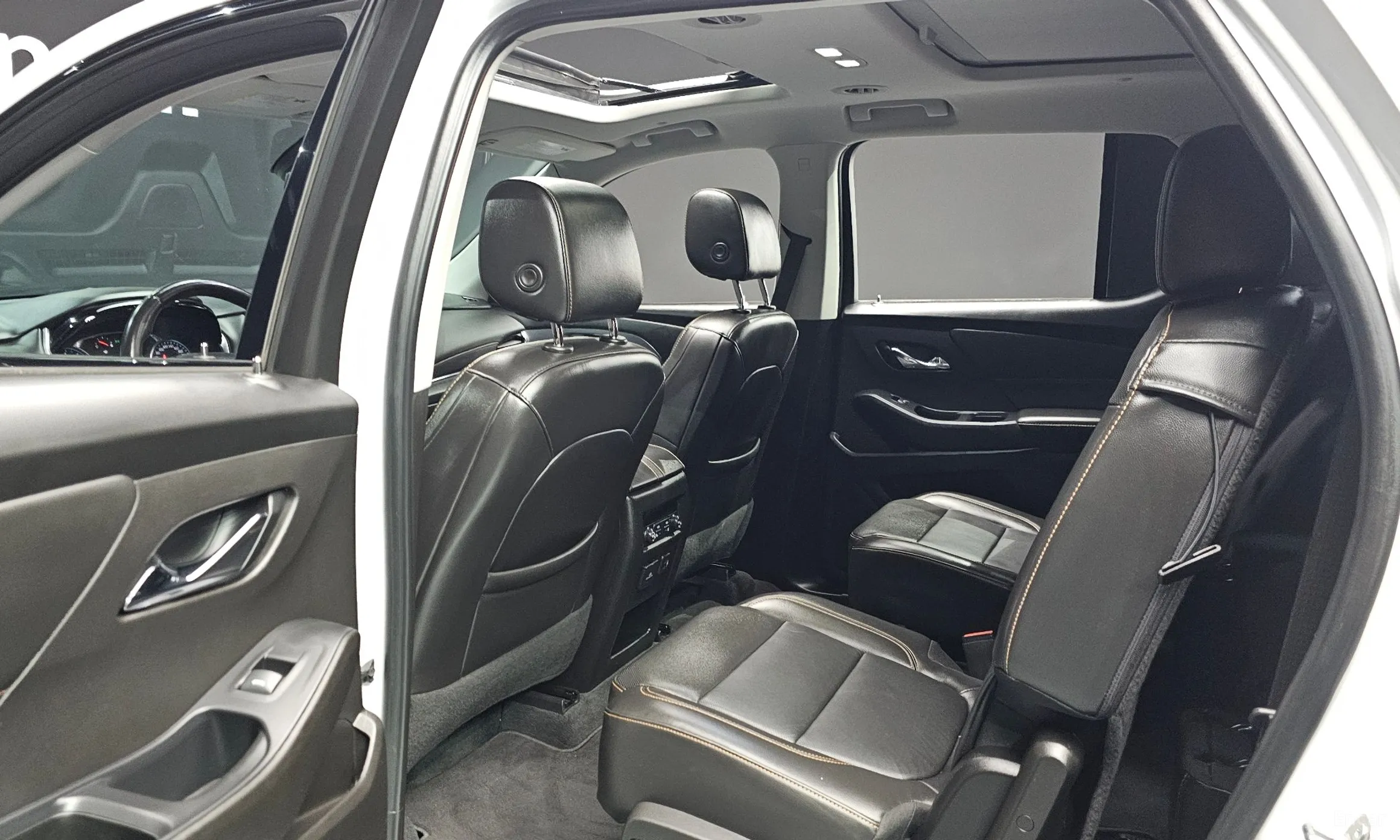 Chevrolet (GM Daewoo) Traverse превью 12