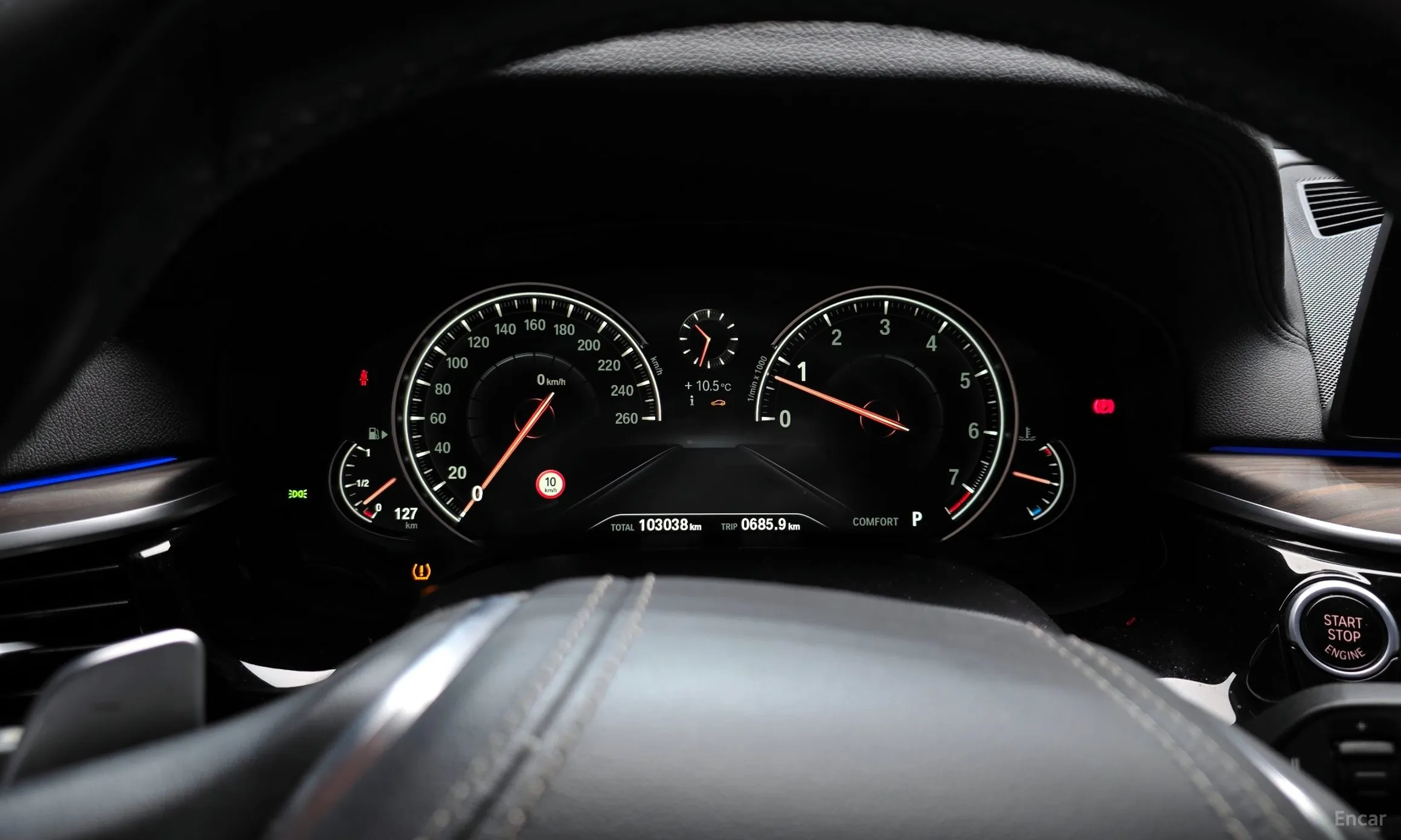 BMW 5 Series (G30) превью 8