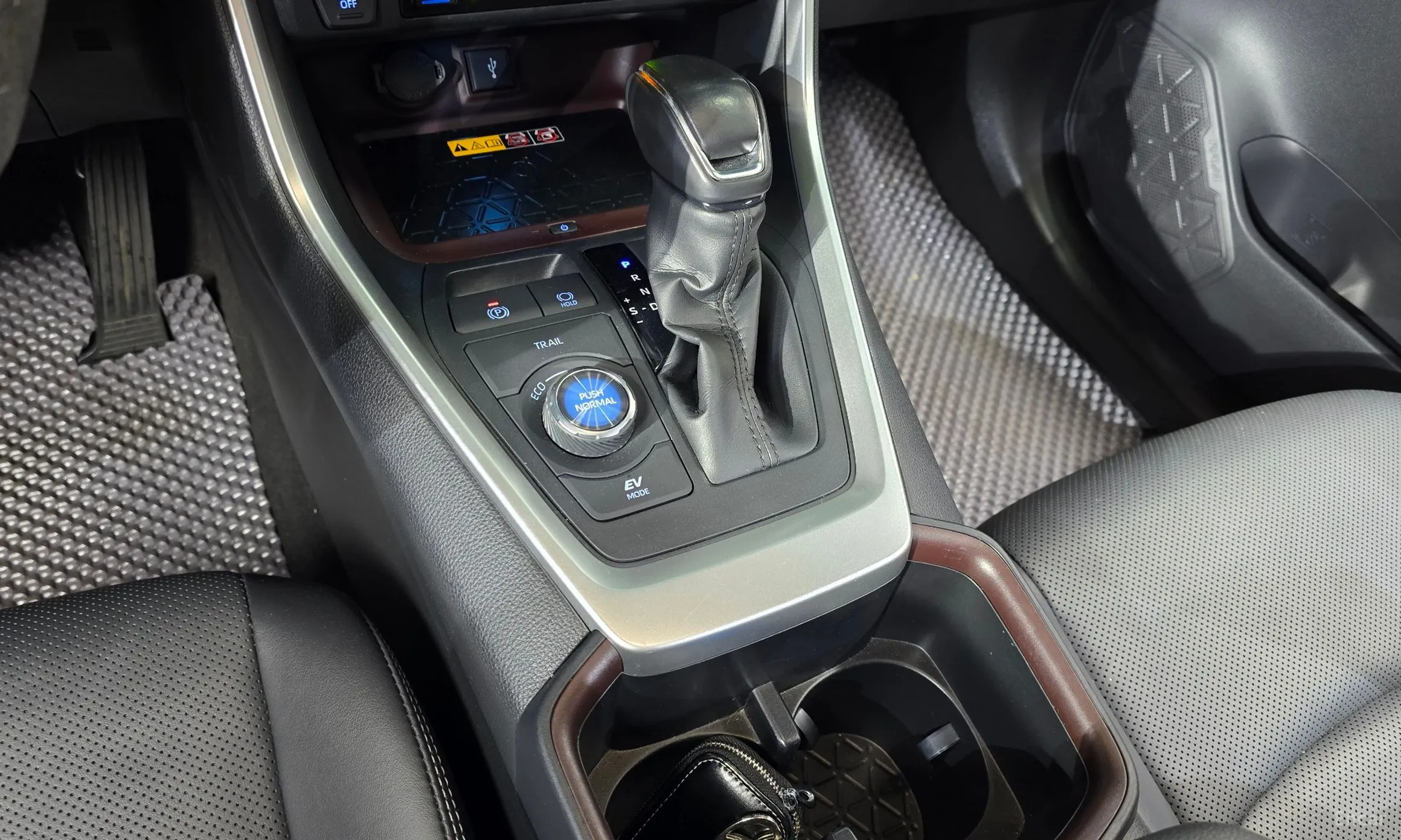 Toyota RAV4 5th Generation превью 9