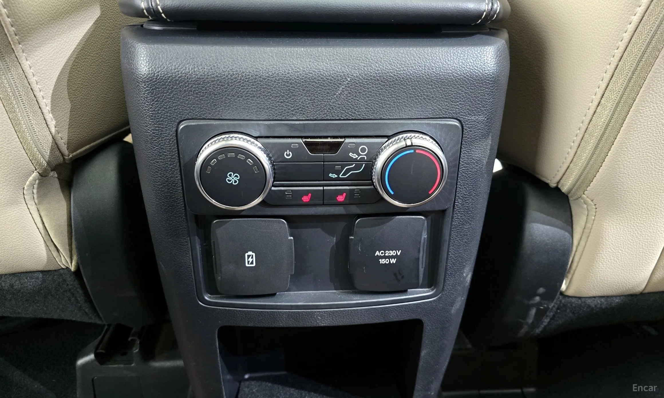 Ford Explorer 6th Generation превью 19