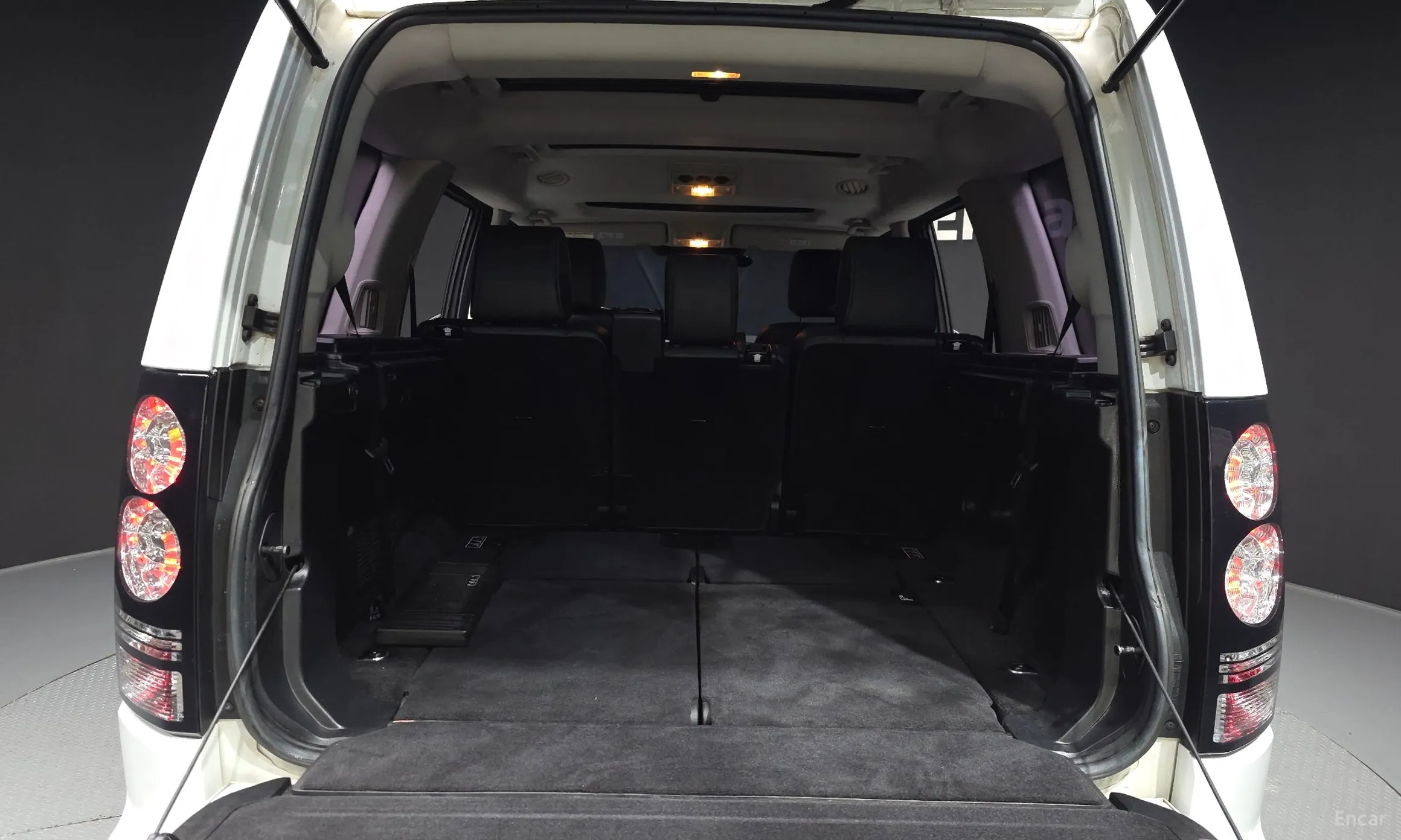 Land Rover Discovery 4 превью 20