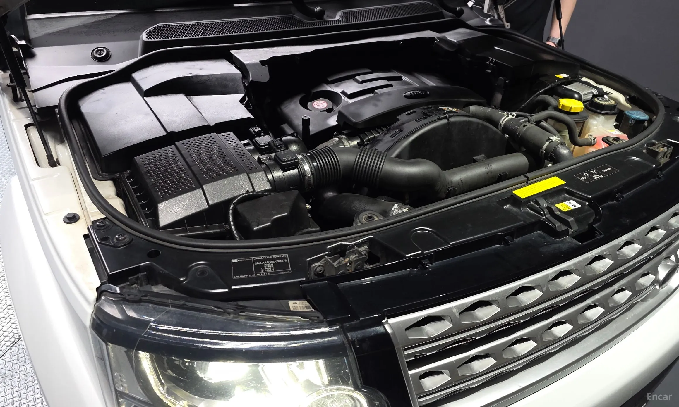 Land Rover Discovery 4 превью 6
