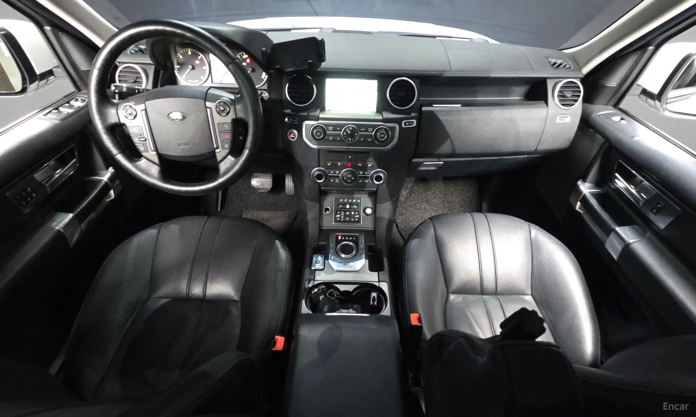 Land Rover Discovery 4 превью 7