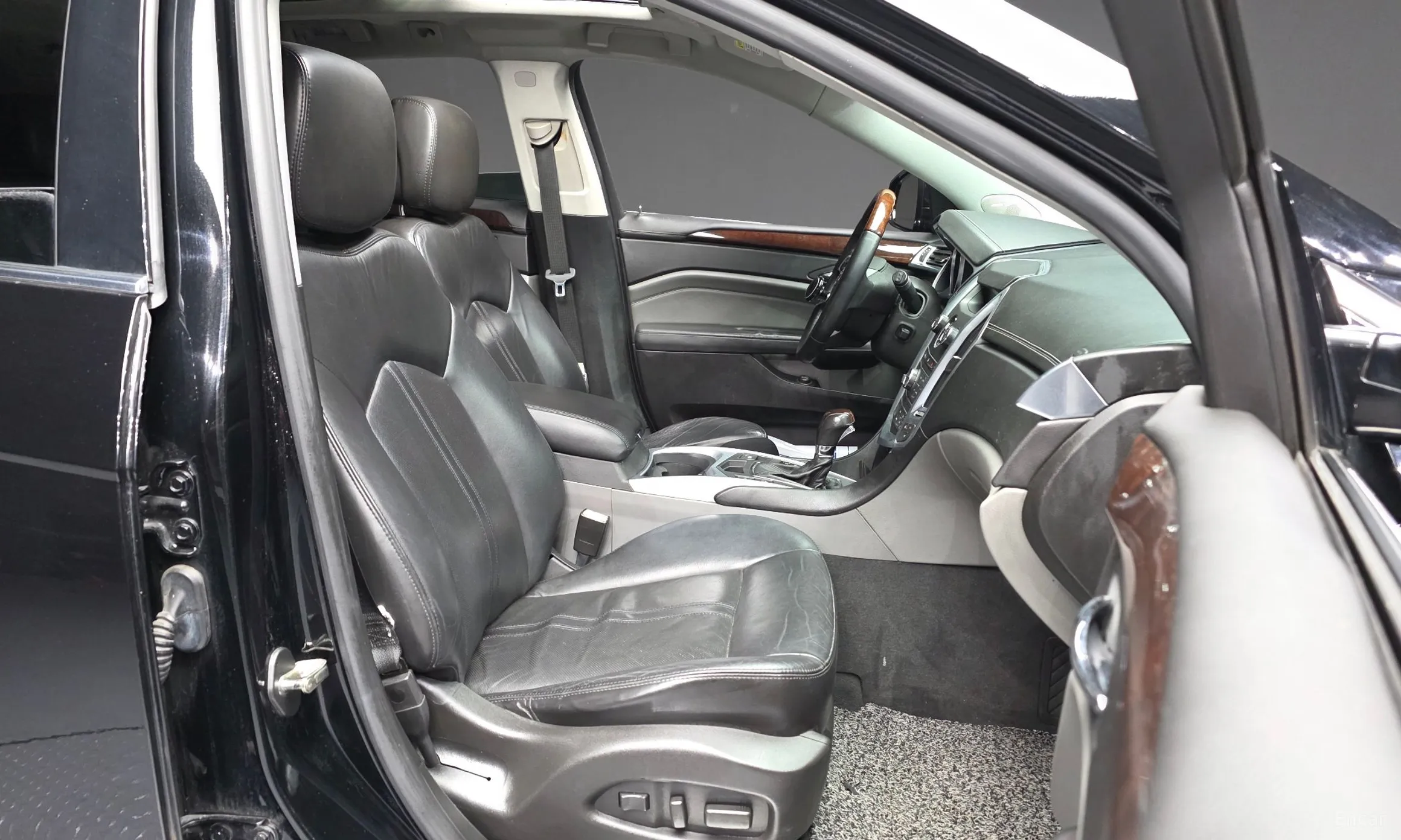 Cadillac All new SRX превью 11