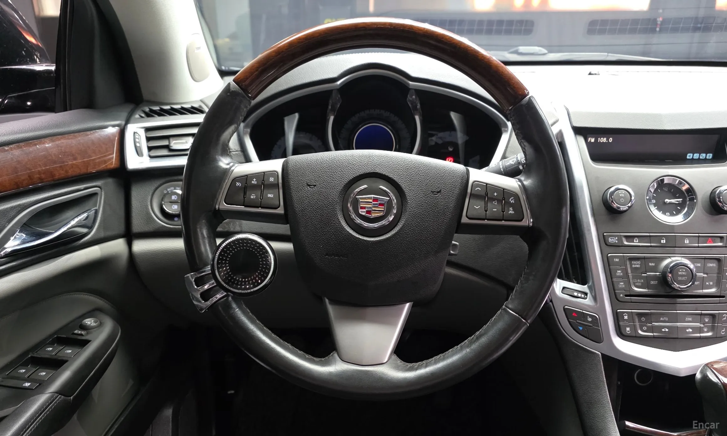 Cadillac All new SRX превью 13