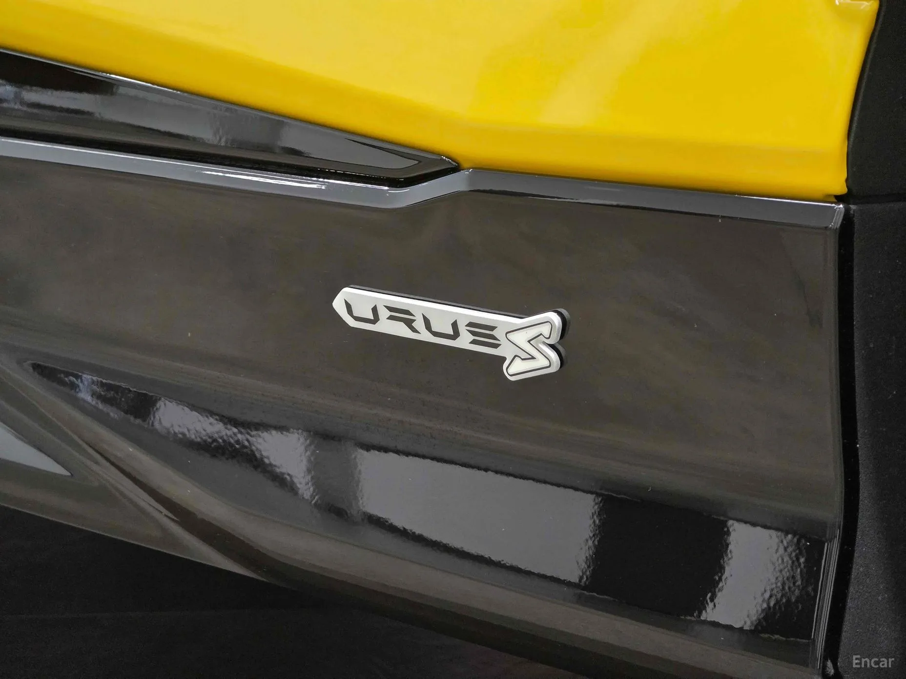 Lamborghini Urus превью 20