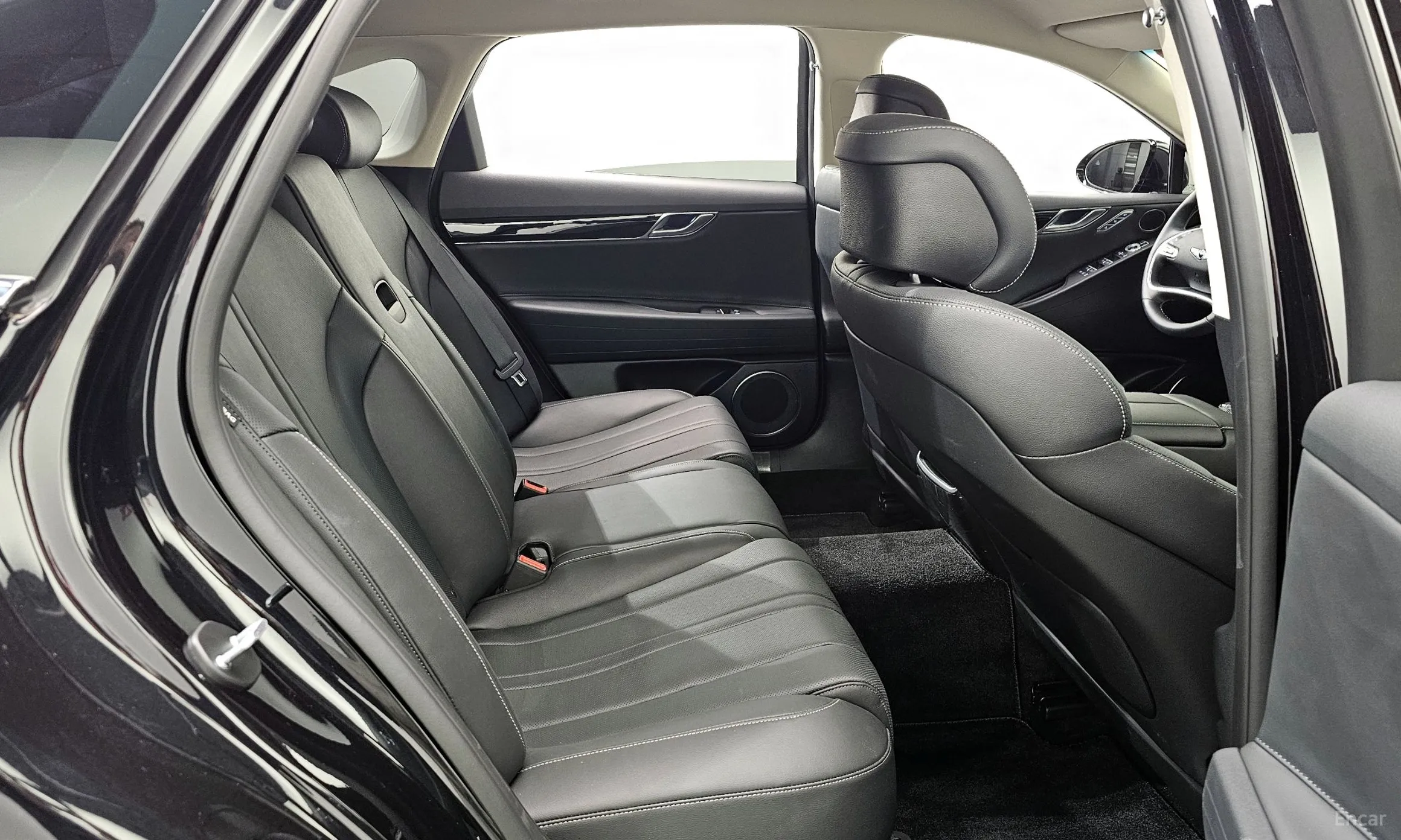 Genesis G80 (RG3) превью 12