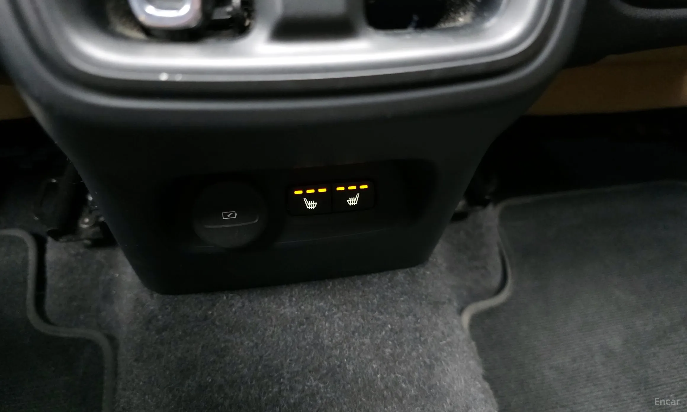 Volvo XC40 превью 18