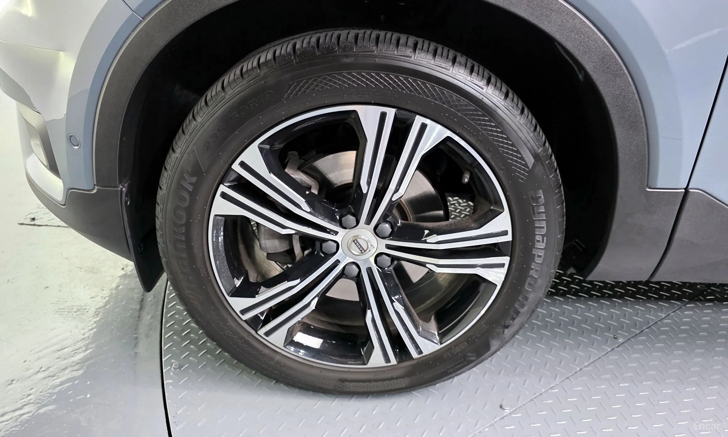 Volvo XC40 превью 5