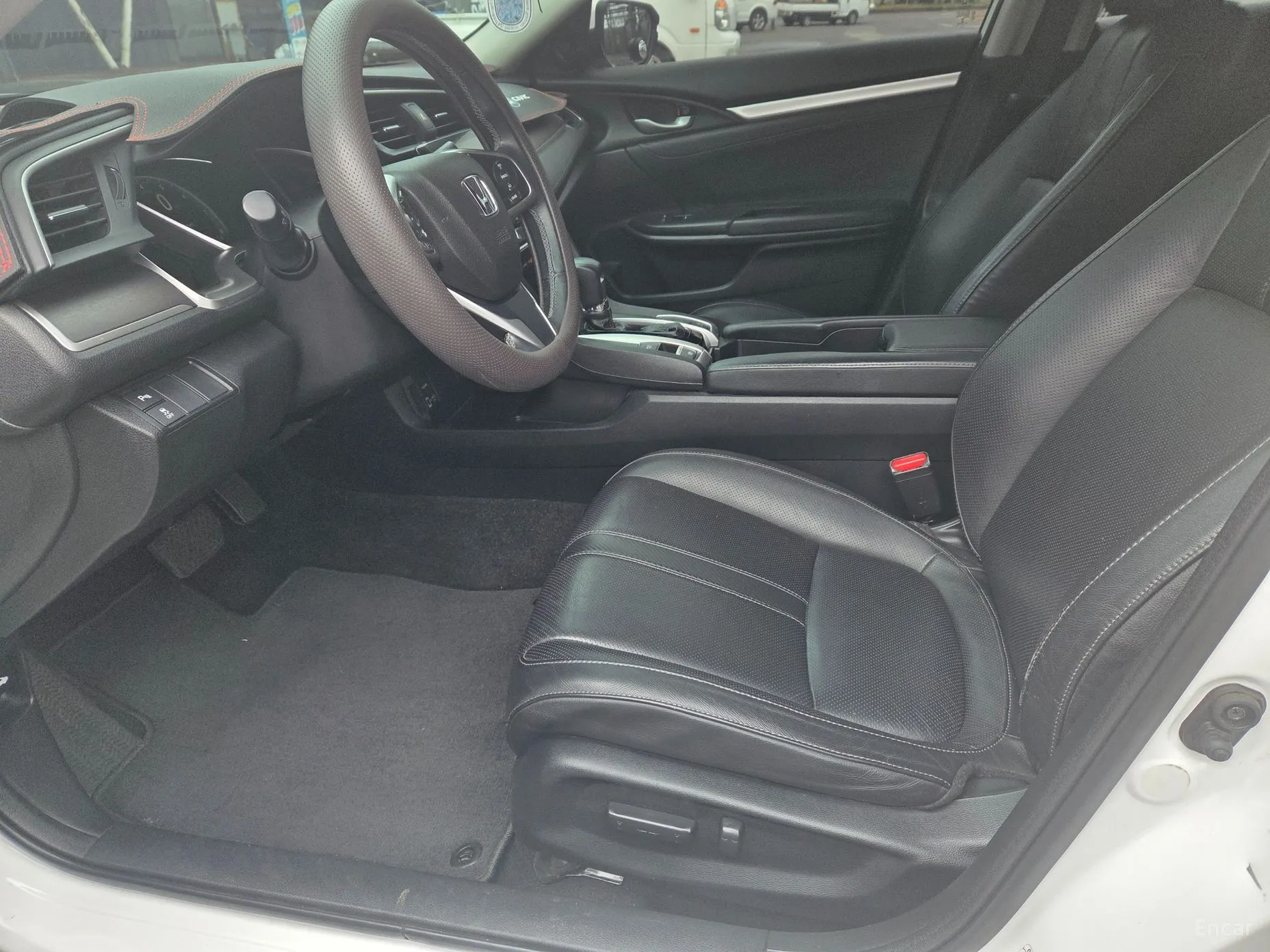 Honda Civic превью 10