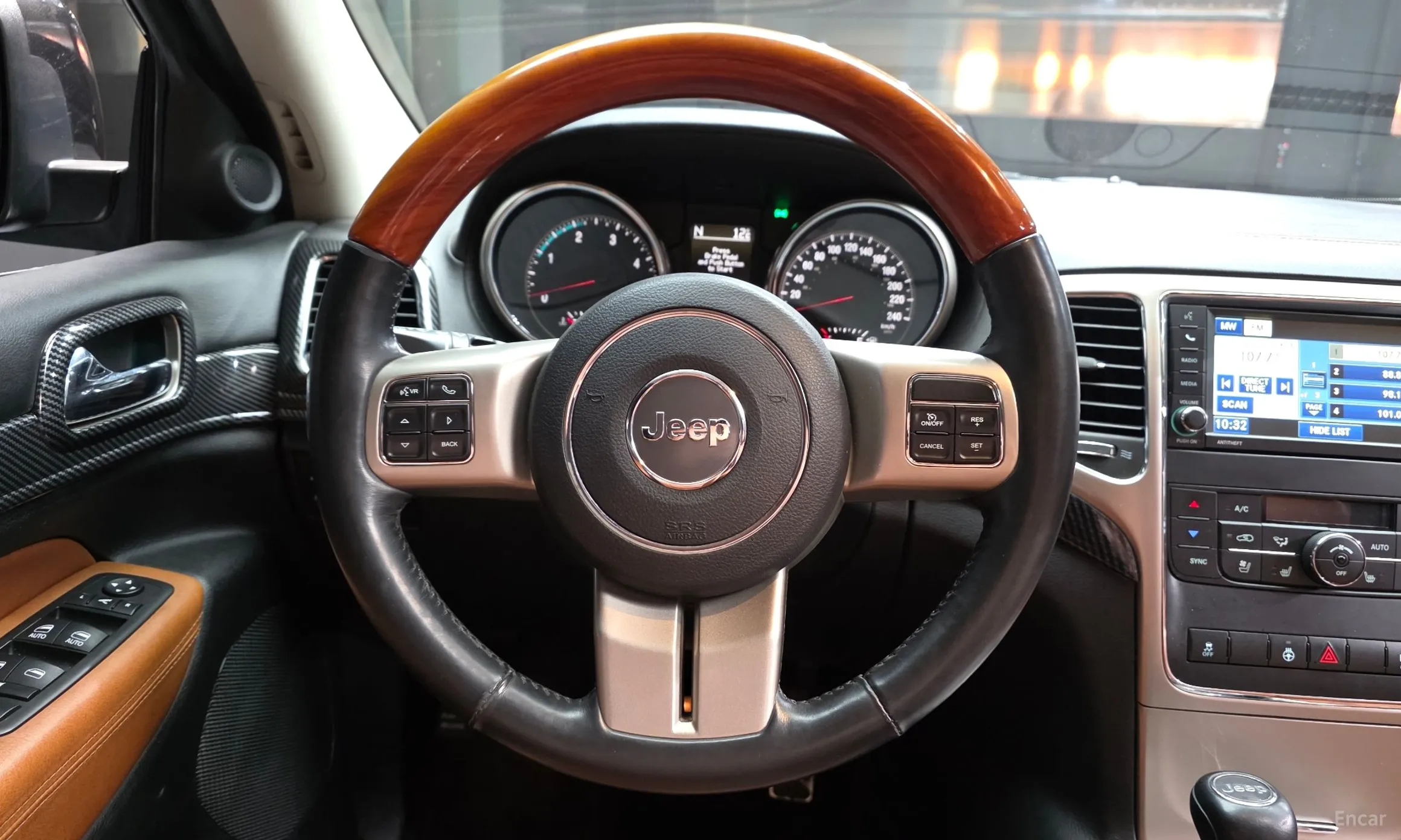 Jeep Grand Cherokee превью 13