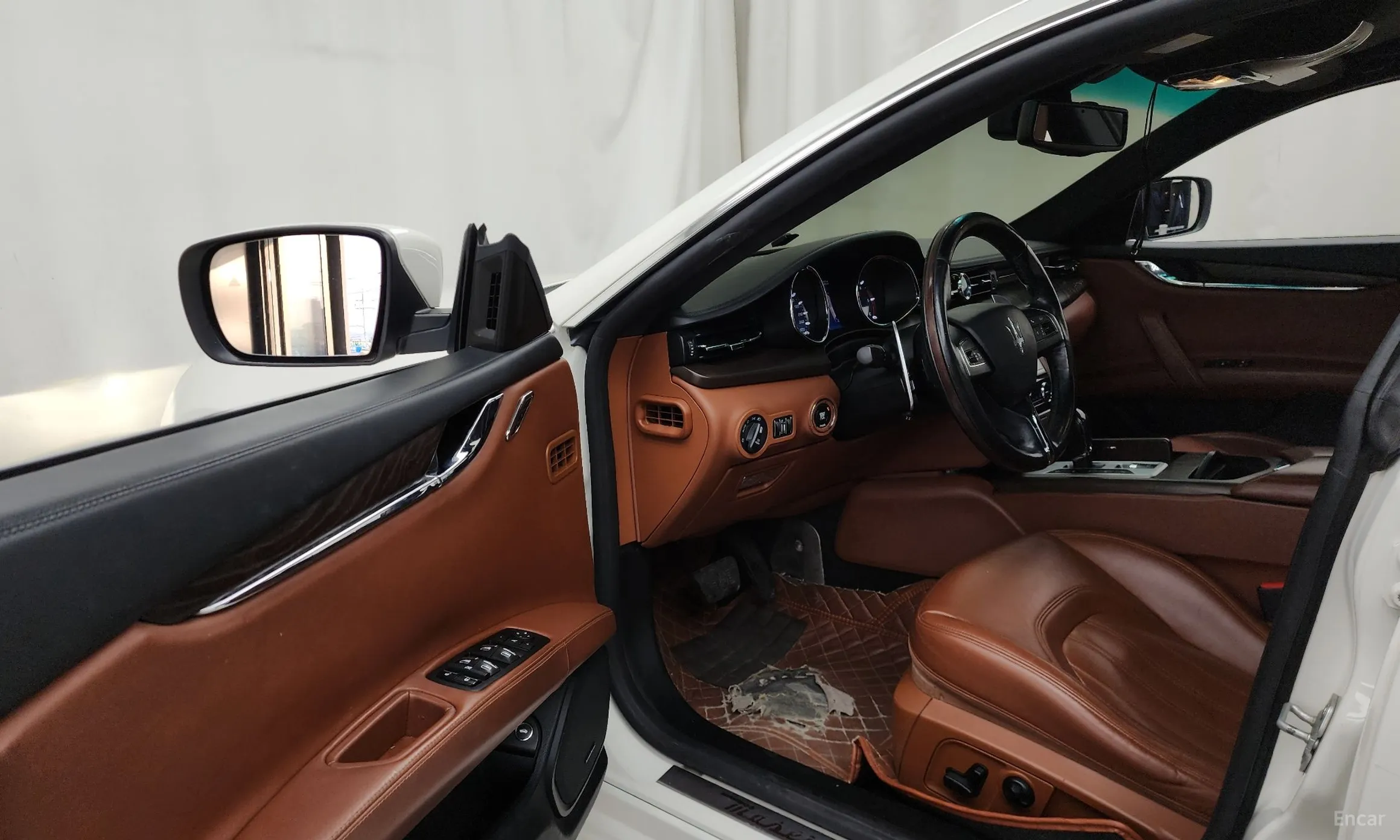 Maserati Quattroporte превью 10