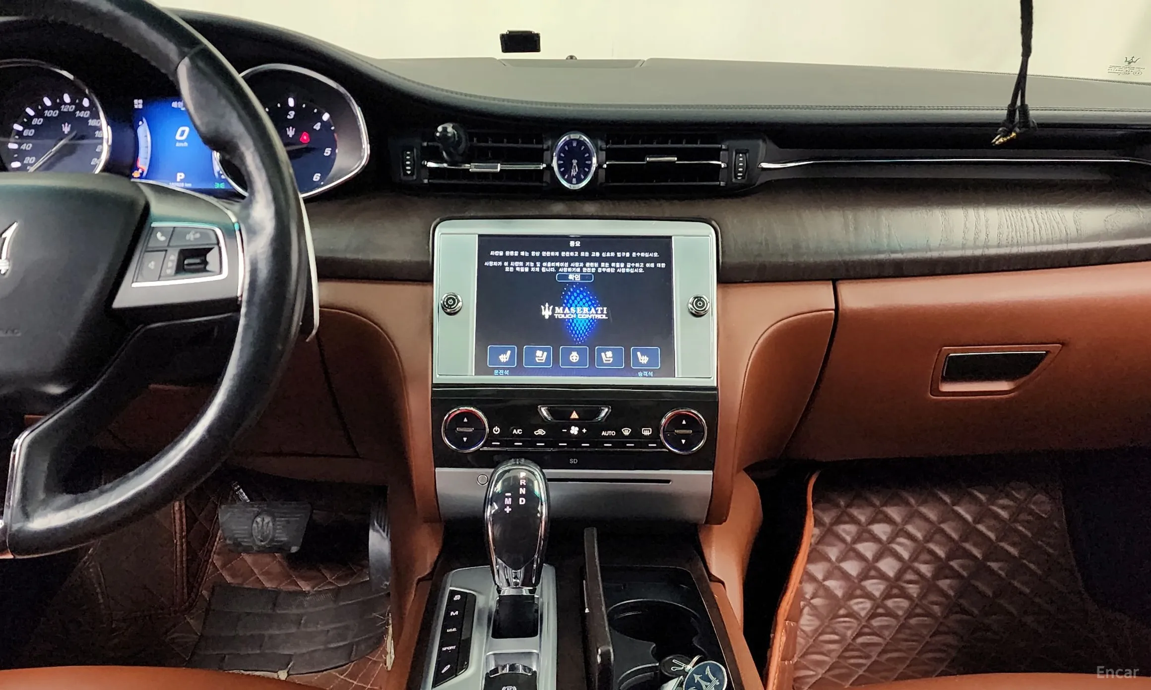 Maserati Quattroporte превью 14