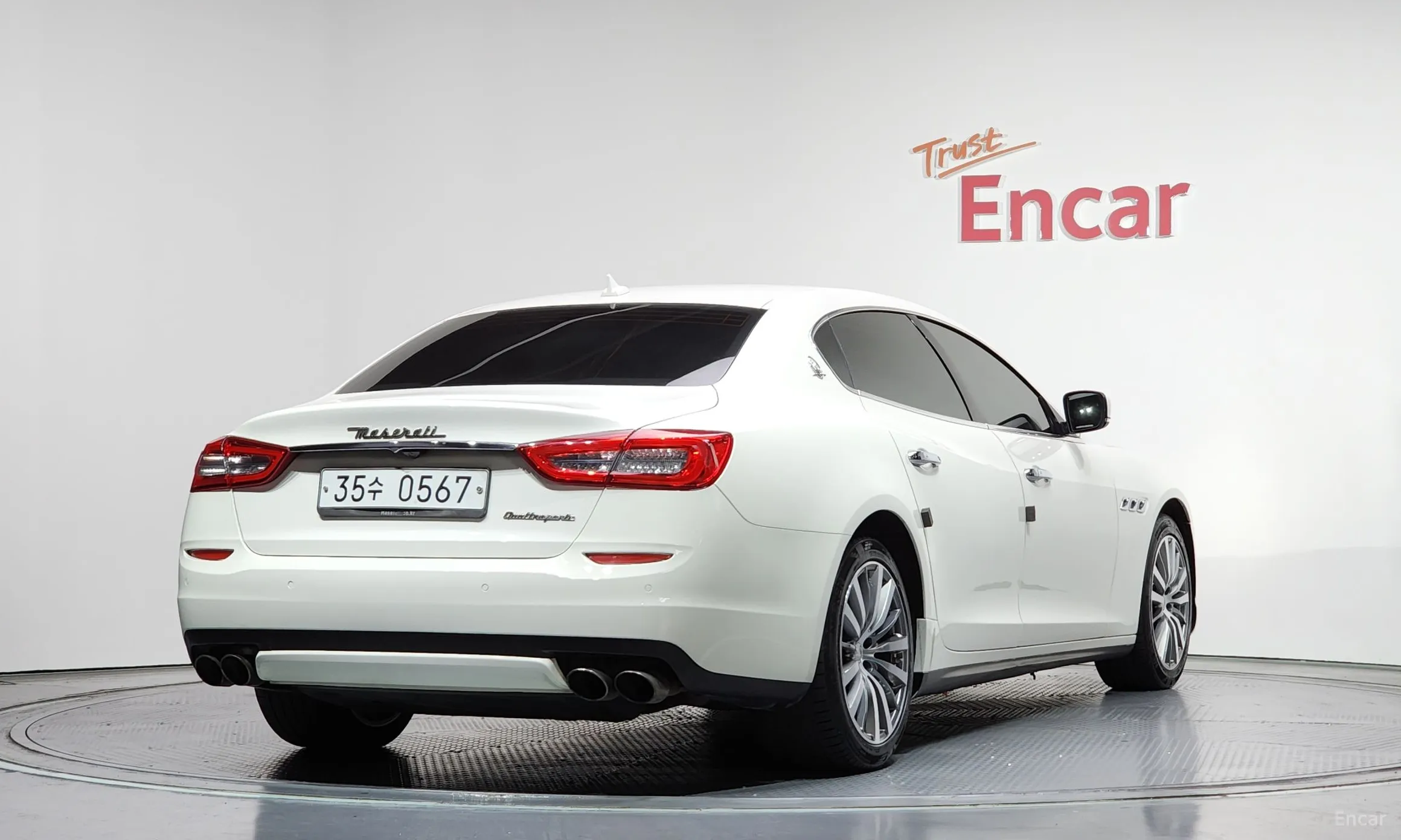 Maserati Quattroporte превью 2