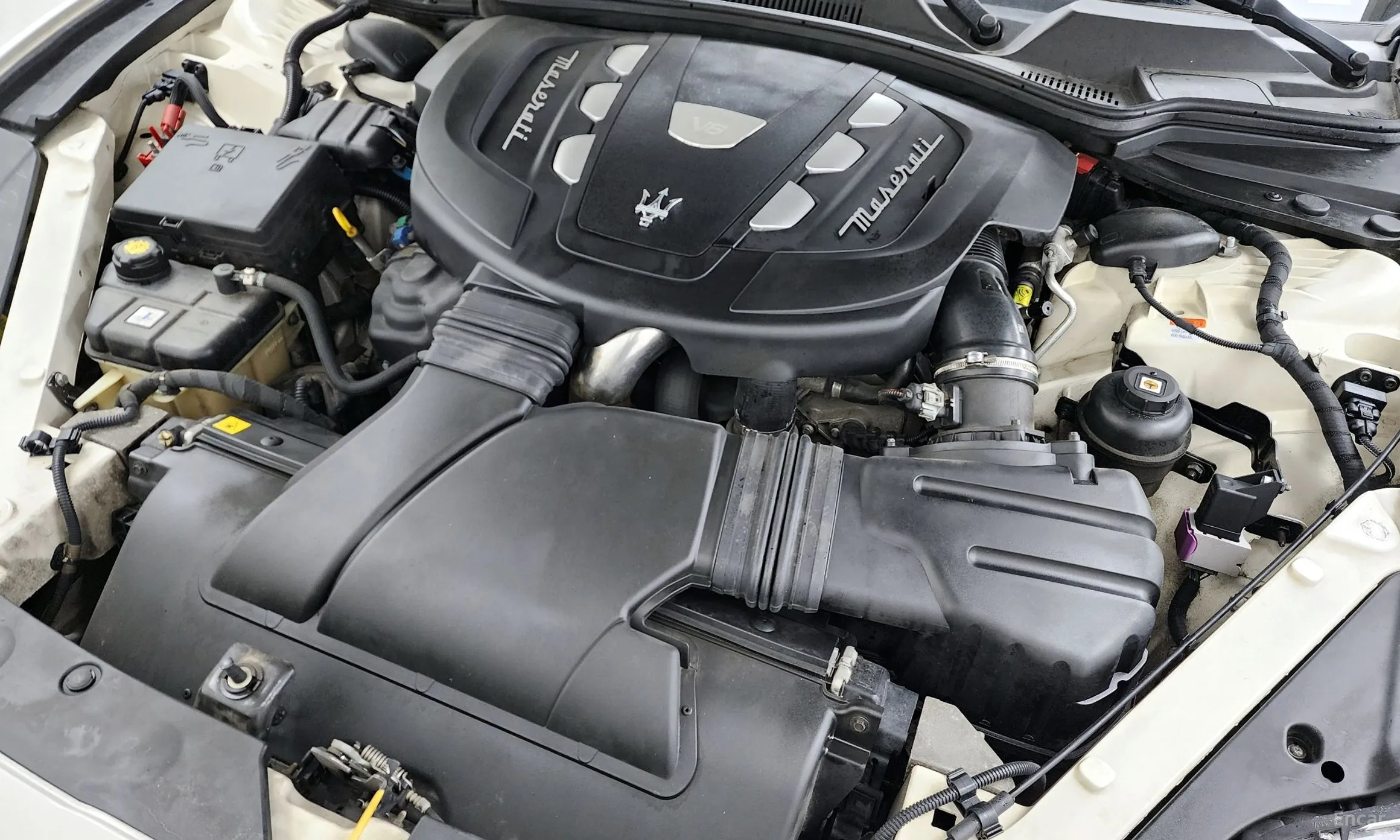 Maserati Quattroporte превью 6
