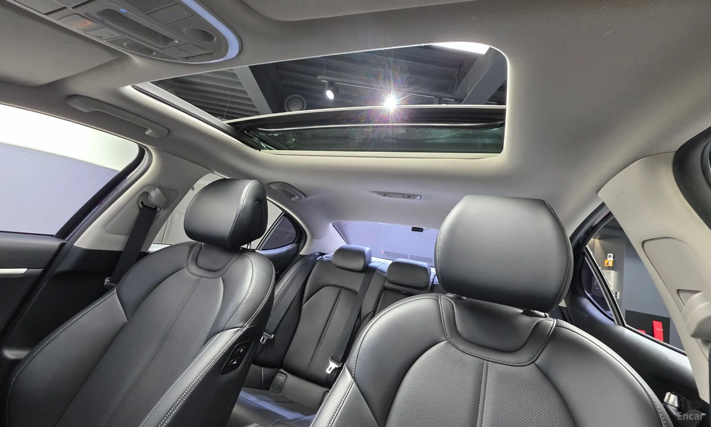 Genesis G70 превью 11