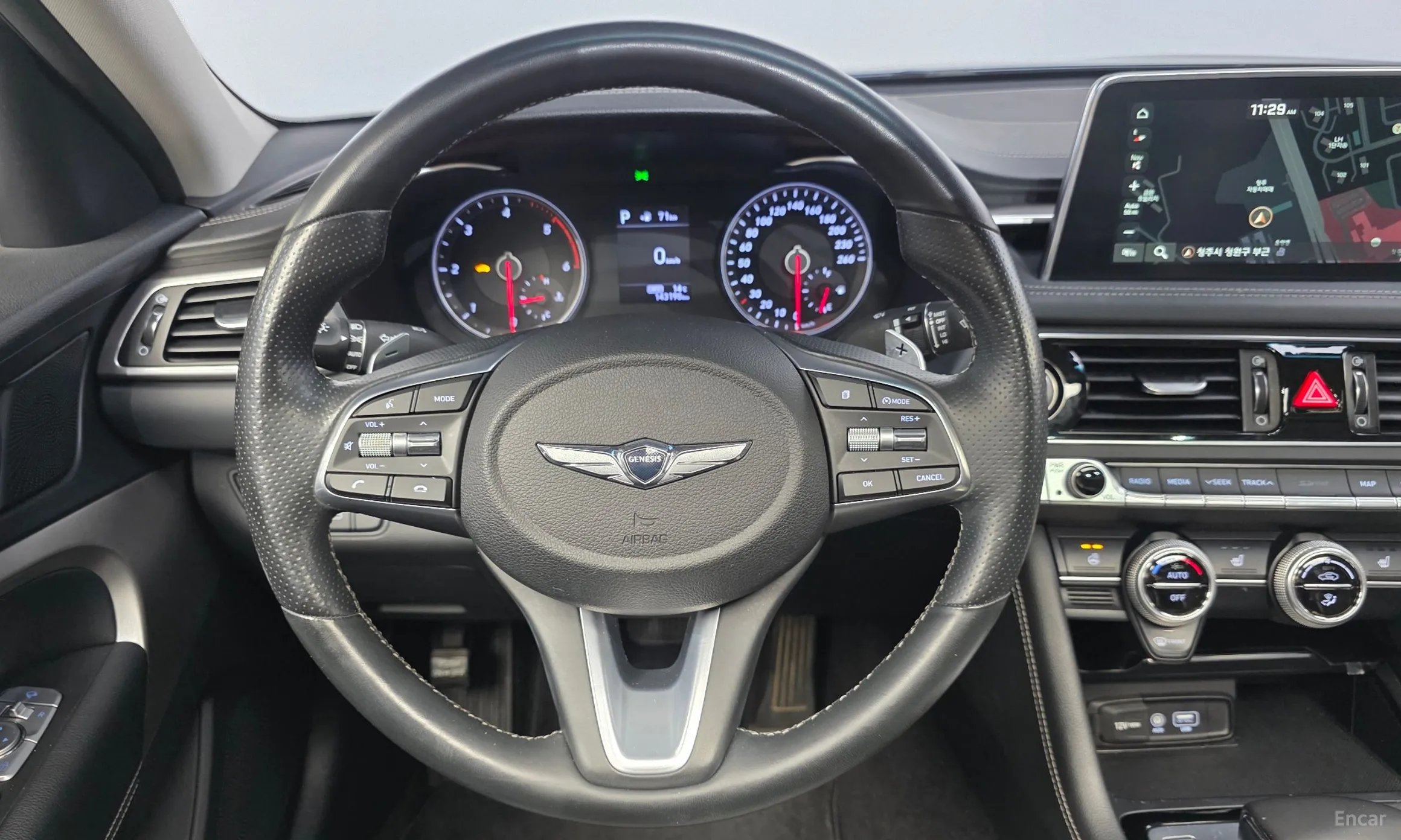 Genesis G70 превью 15