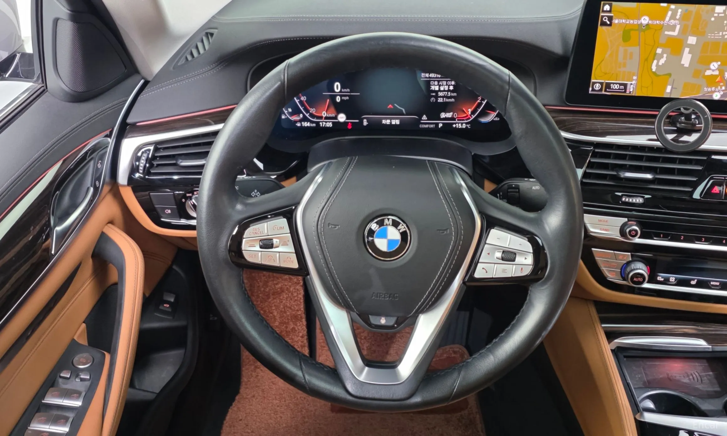 BMW 5 Series (G30) превью 13