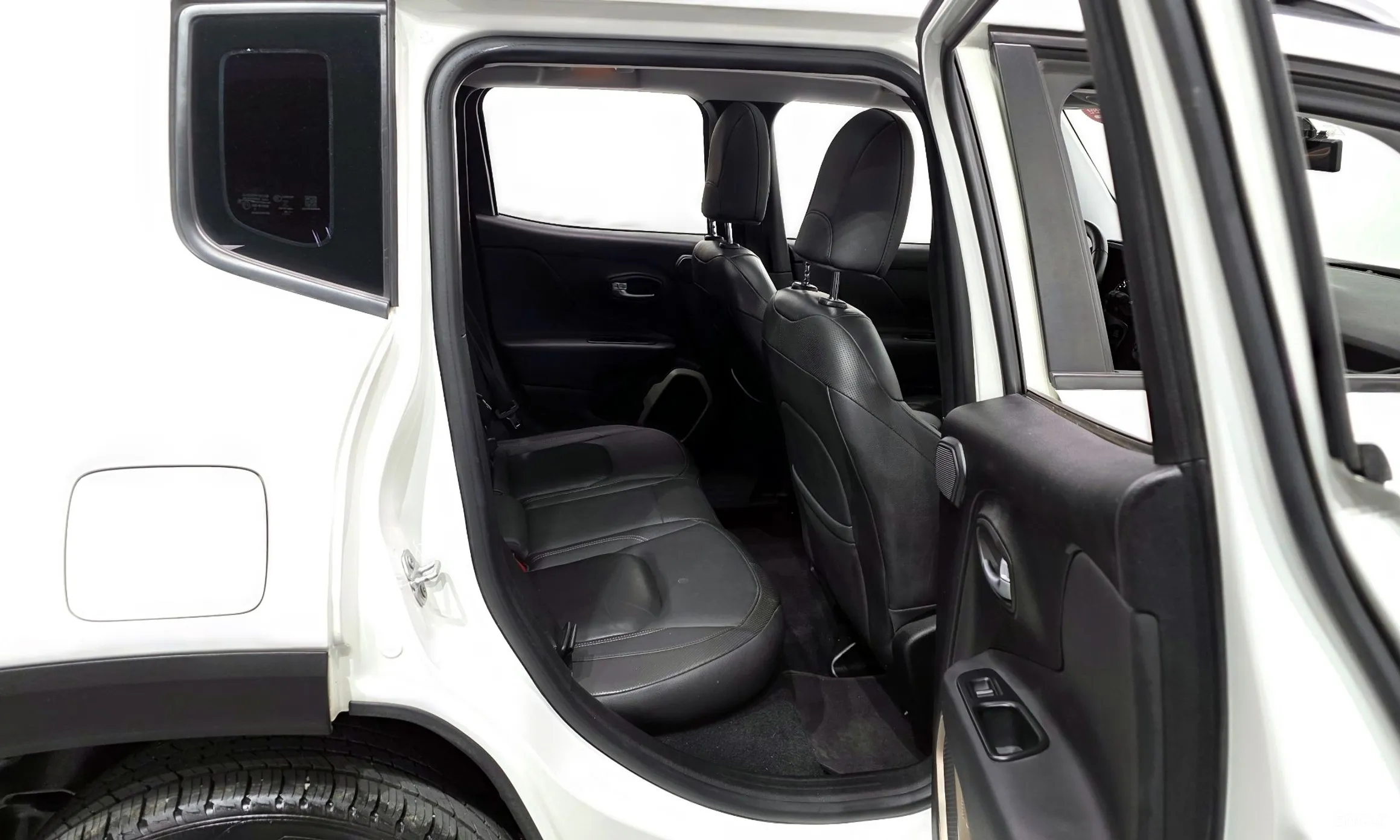Jeep Renegade превью 12