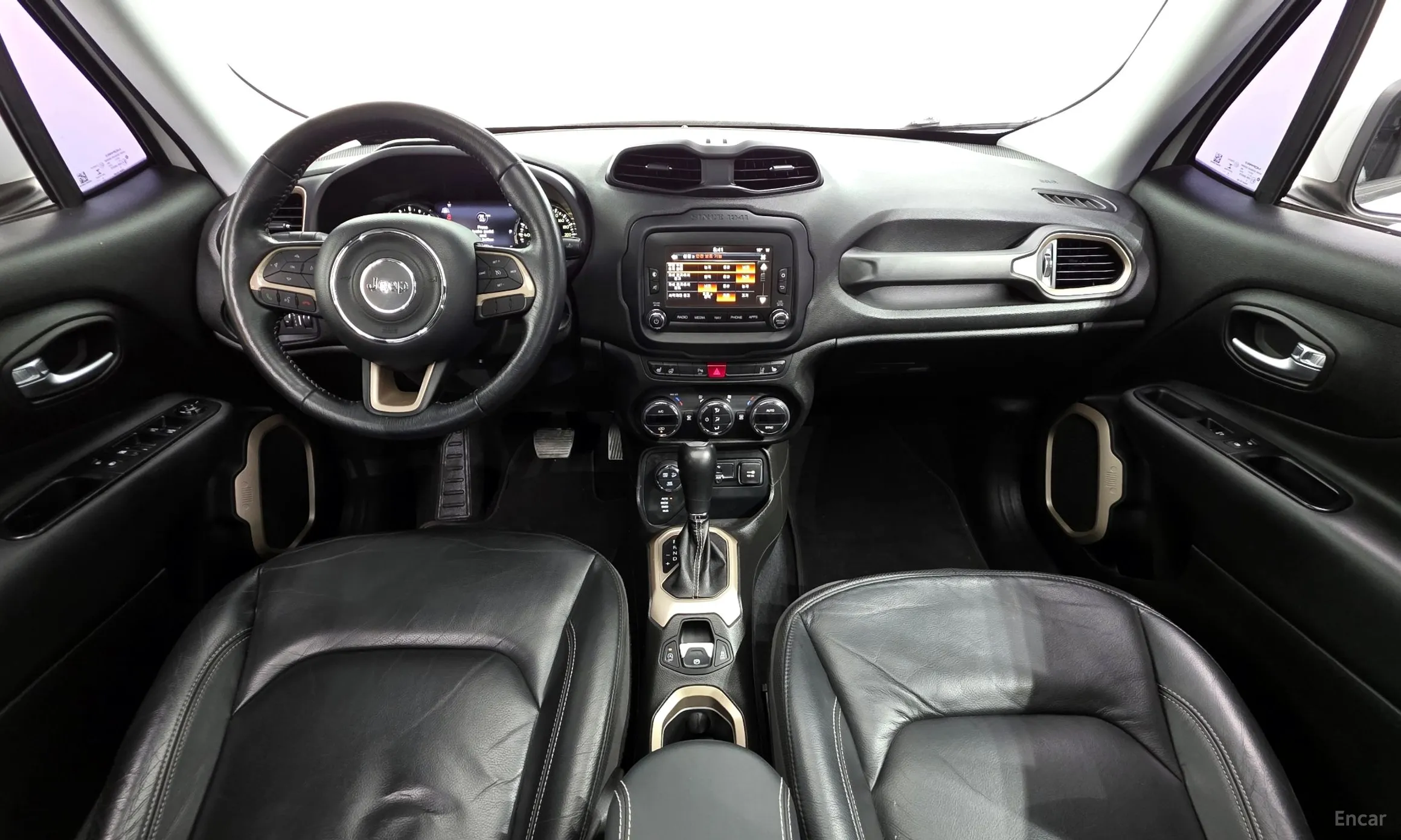 Jeep Renegade превью 7