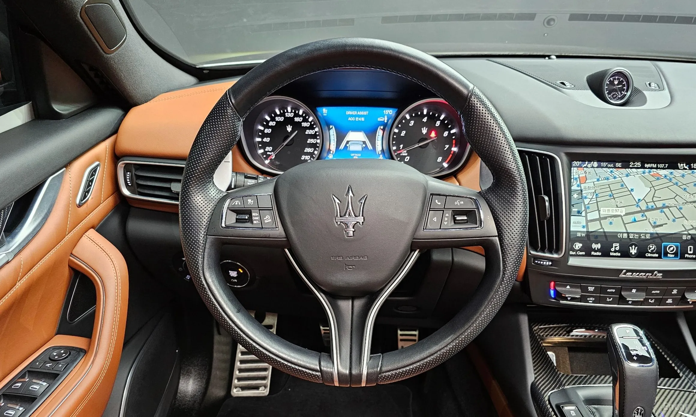 Maserati Levante превью 13