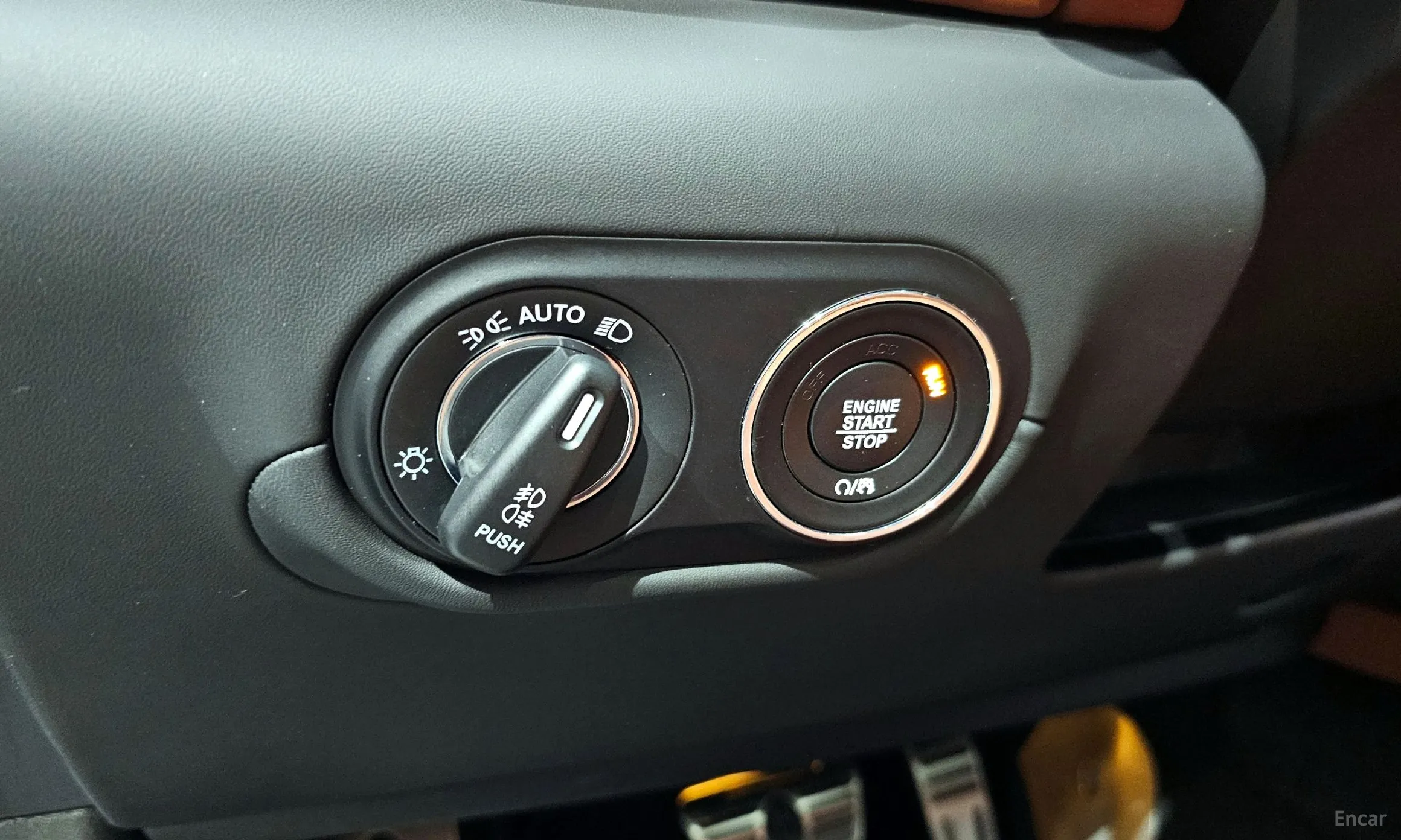 Maserati Levante превью 14