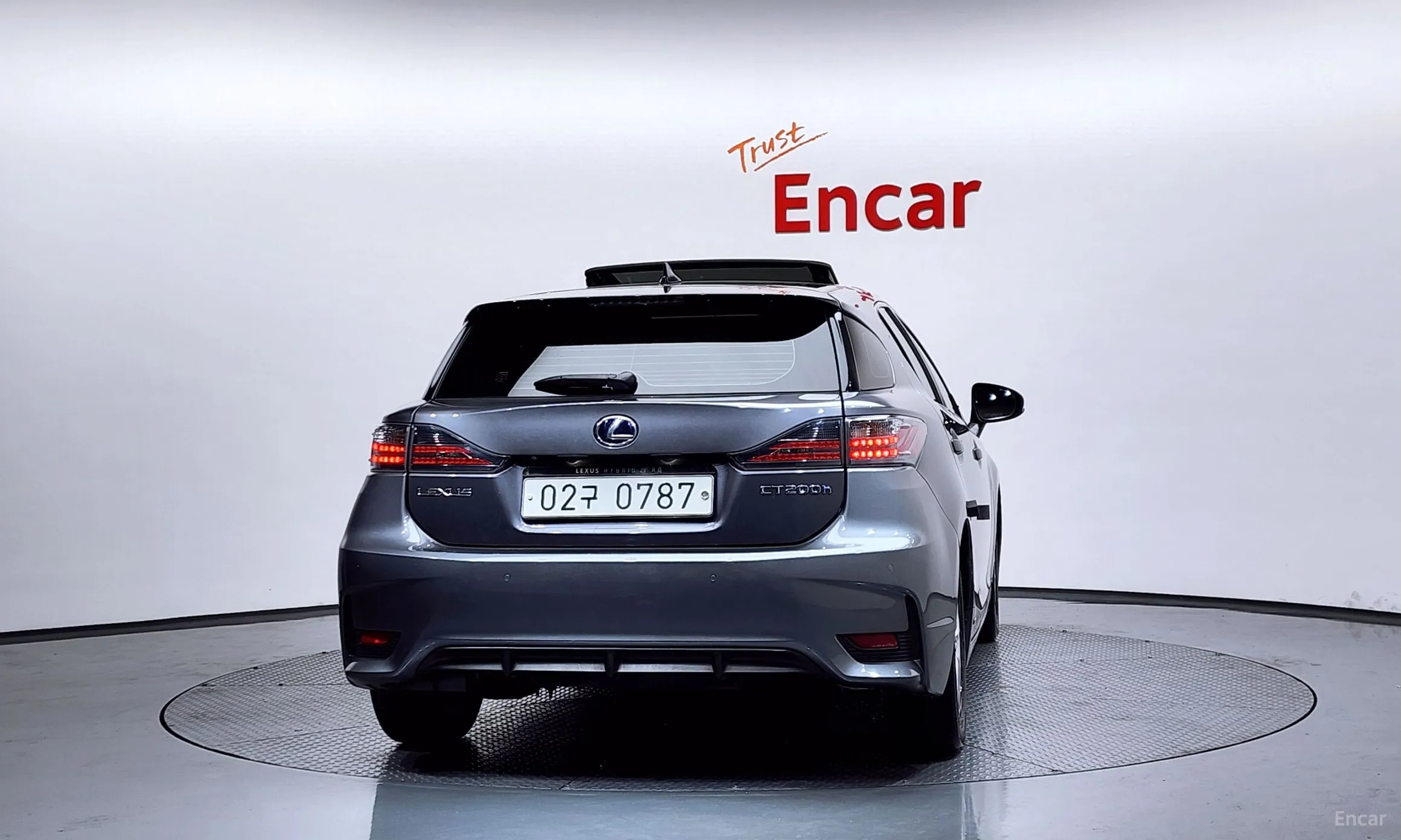 Lexus CT200h превью 4