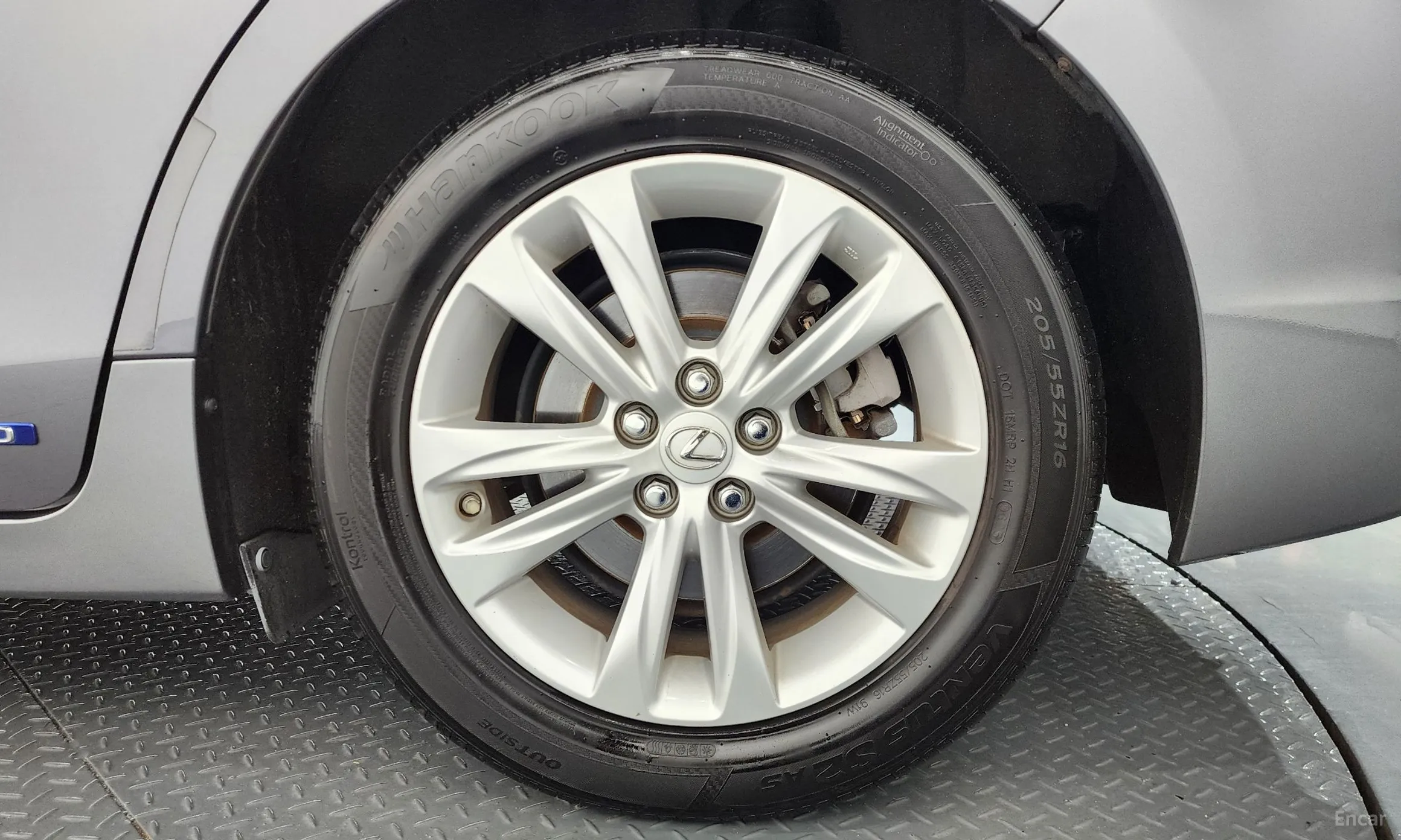 Lexus CT200h превью 5