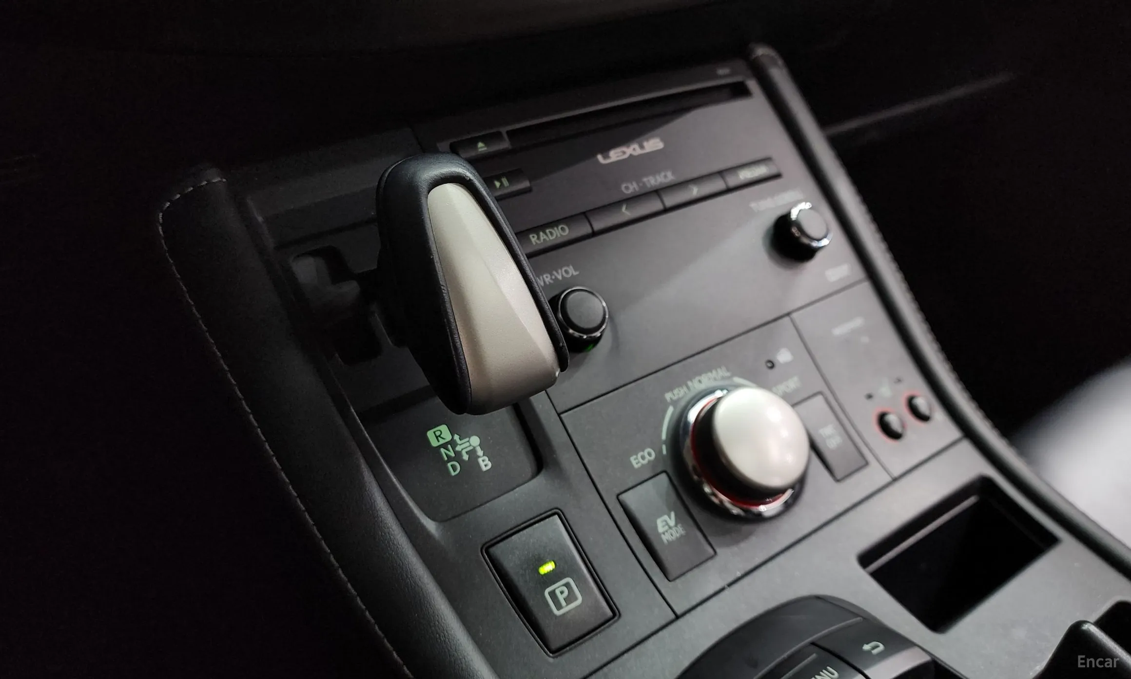Lexus CT200h превью 9