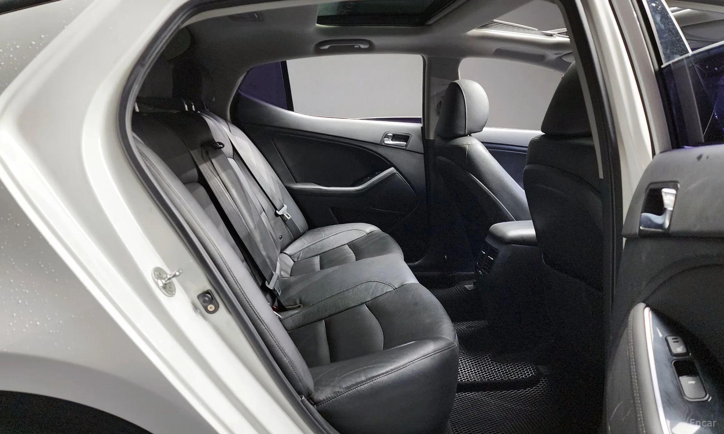 Kia K5 превью 12