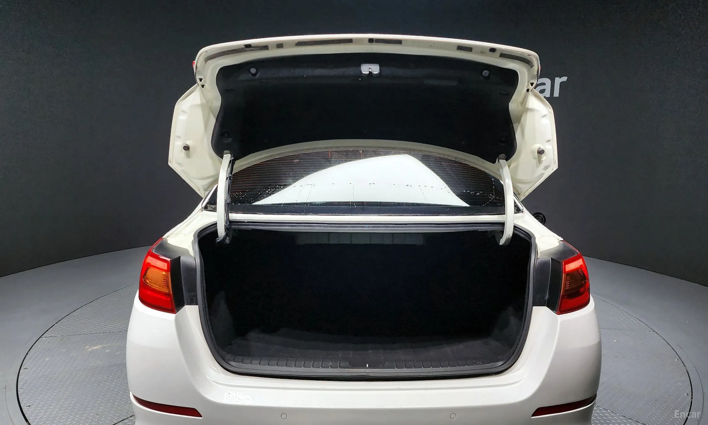 Kia K5 превью 20